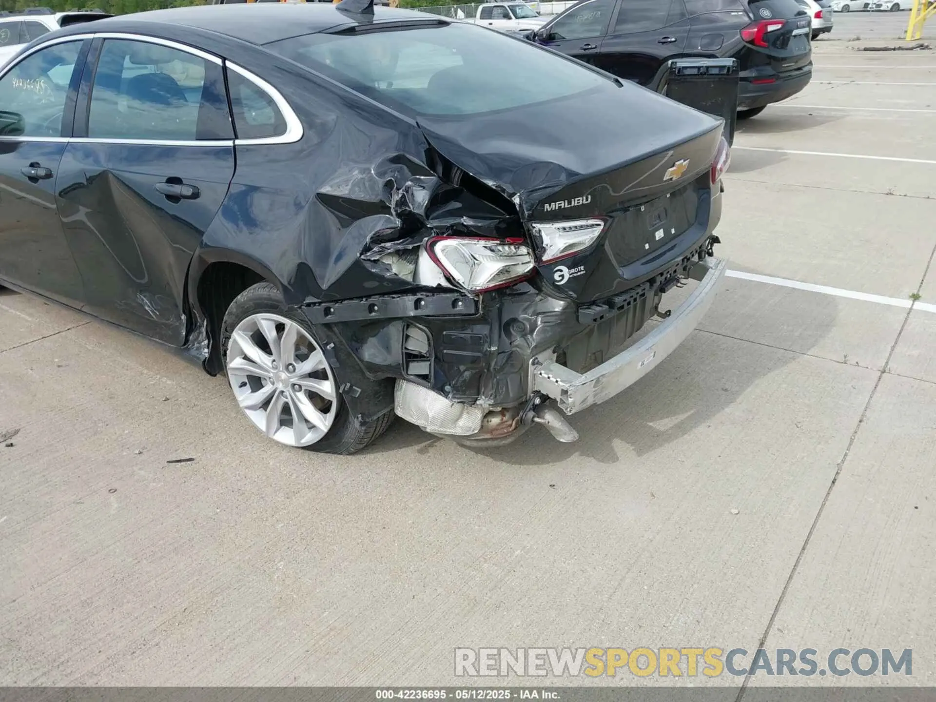 6 Photograph of a damaged car 1G1ZD5ST7NF132346 CHEVROLET MALIBU 2022