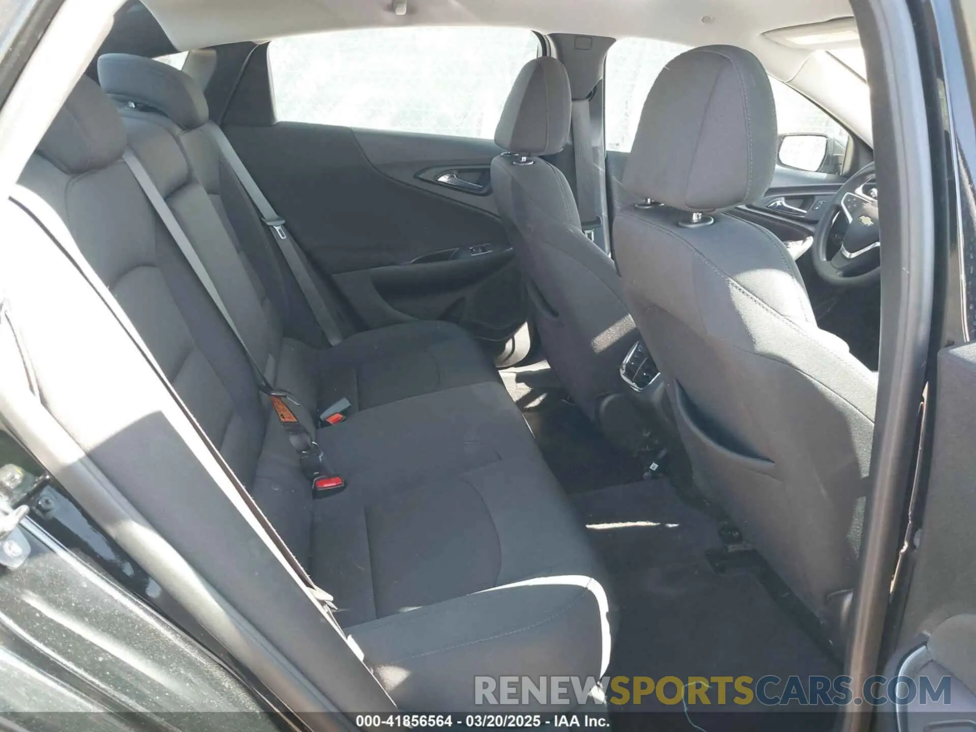 8 Photograph of a damaged car 1G1ZD5ST7NF134033 CHEVROLET MALIBU 2022