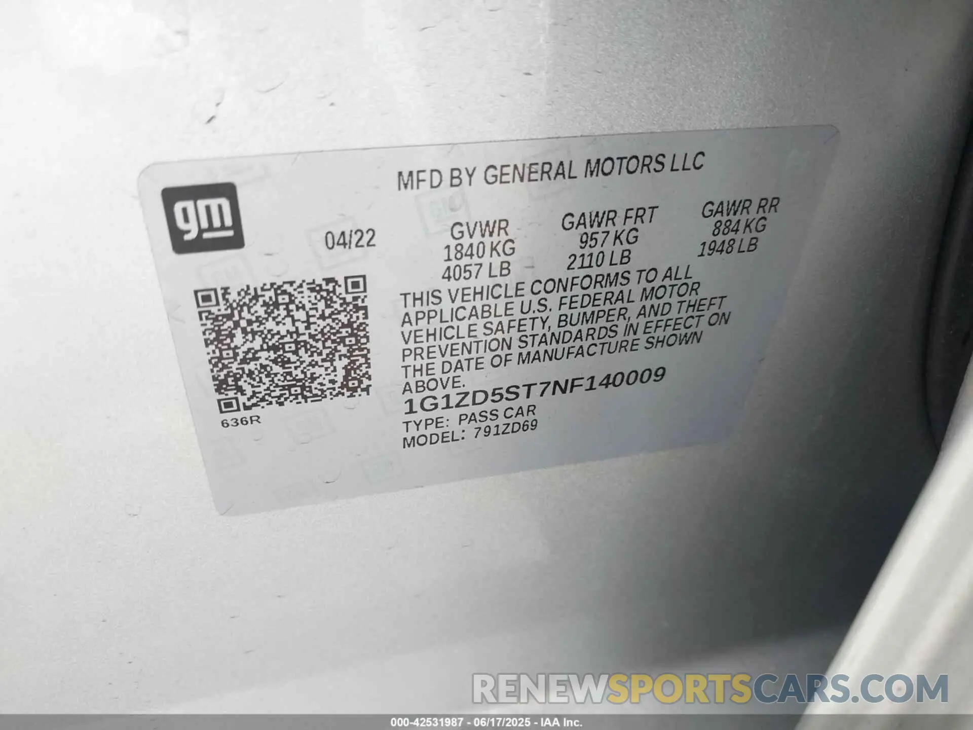 9 Photograph of a damaged car 1G1ZD5ST7NF140009 CHEVROLET MALIBU 2022