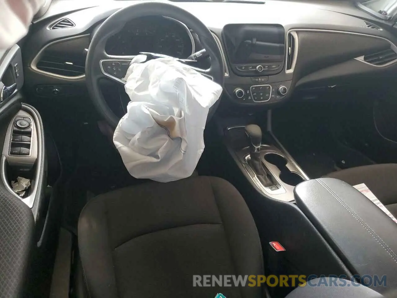 8 Photograph of a damaged car 1G1ZD5ST7NF207059 CHEVROLET MALIBU 2022
