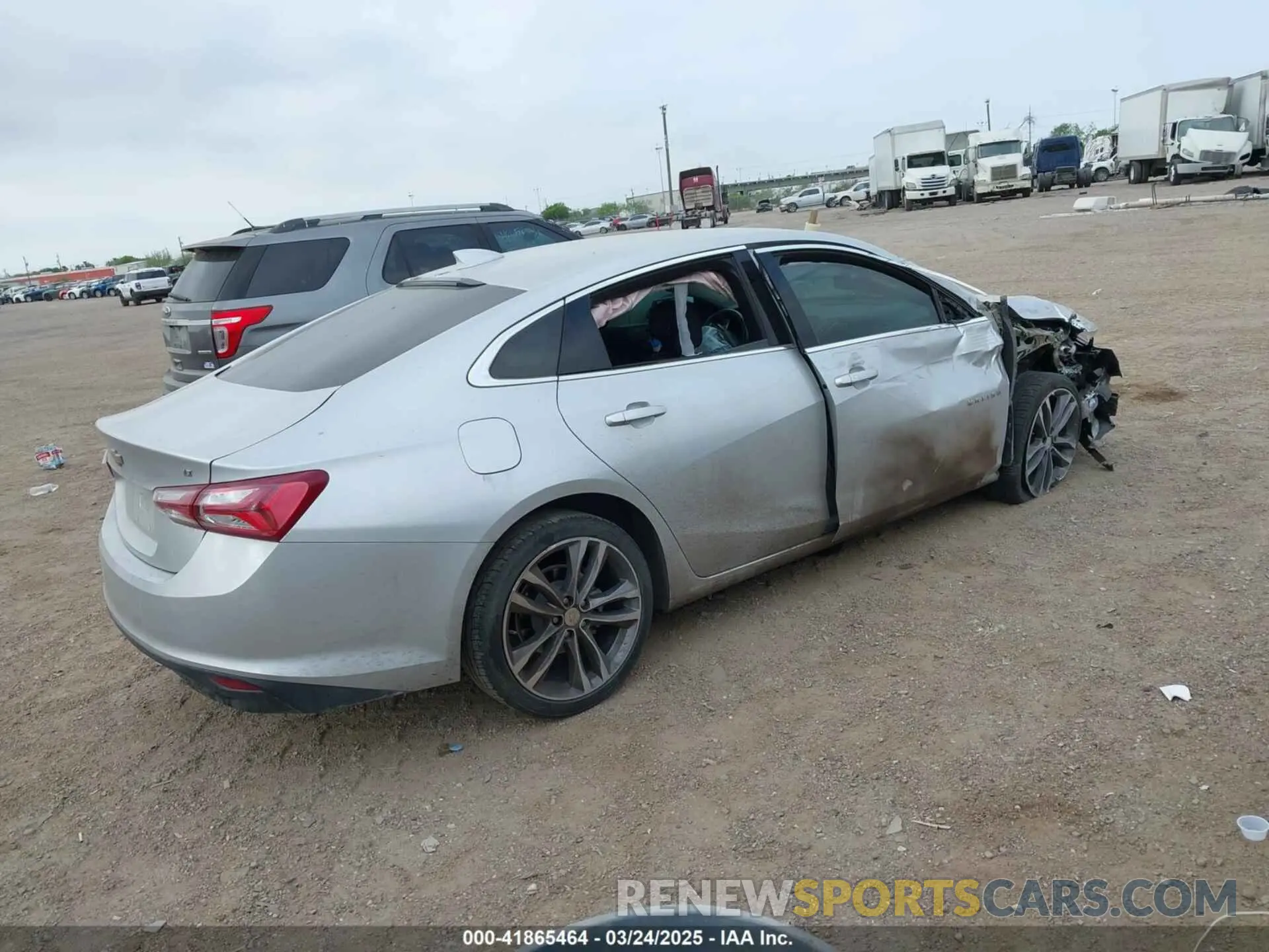 4 Photograph of a damaged car 1G1ZD5ST8NF121632 CHEVROLET MALIBU 2022