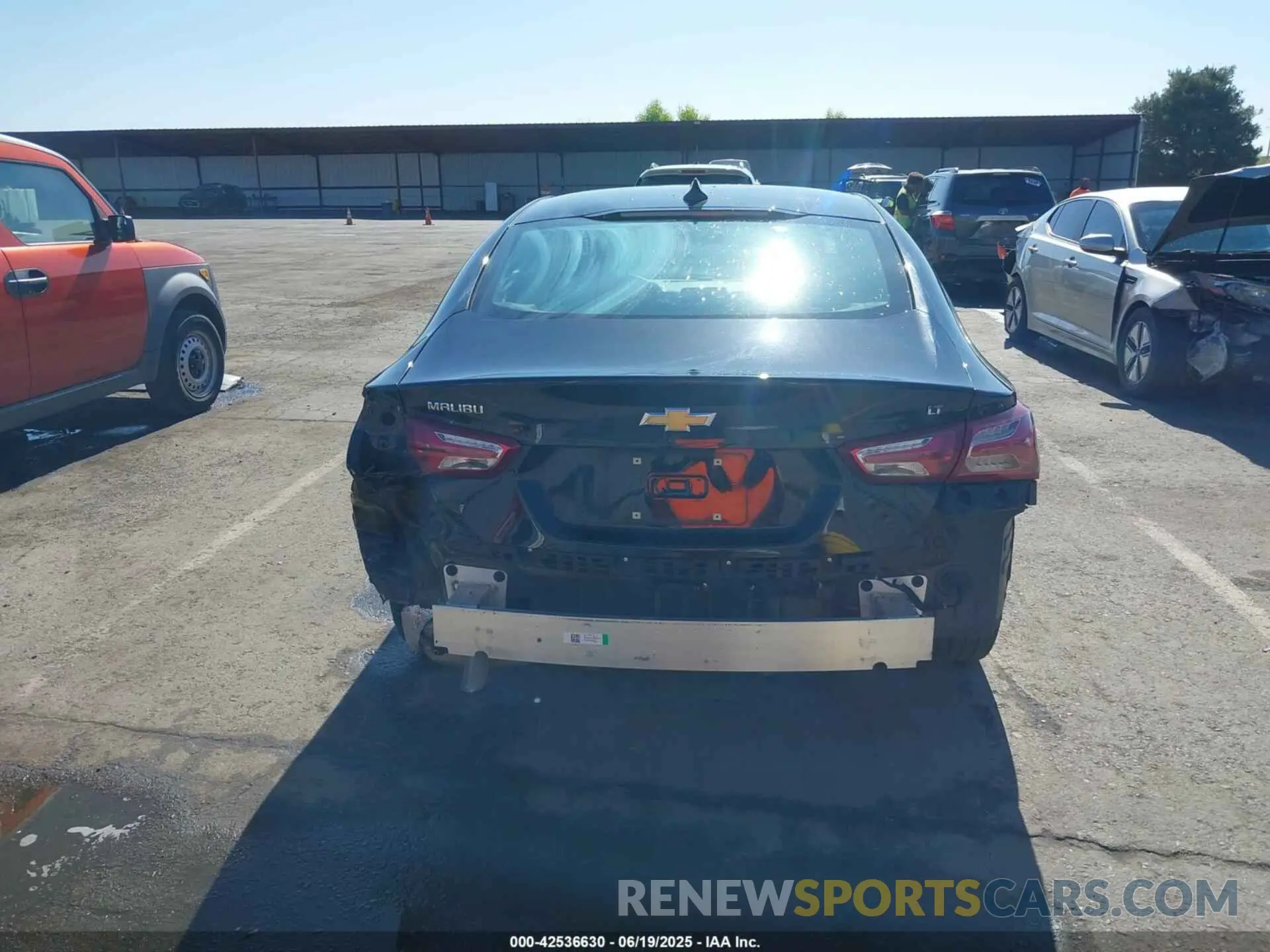 17 Photograph of a damaged car 1G1ZD5ST8NF200623 CHEVROLET MALIBU 2022