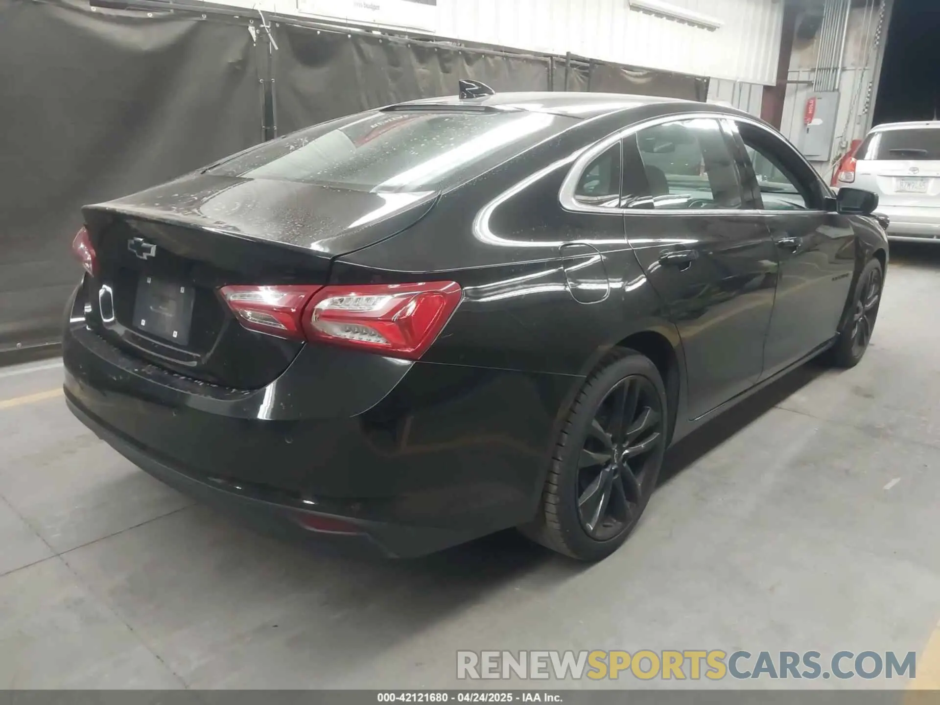 4 Photograph of a damaged car 1G1ZD5ST9NF104662 CHEVROLET MALIBU 2022