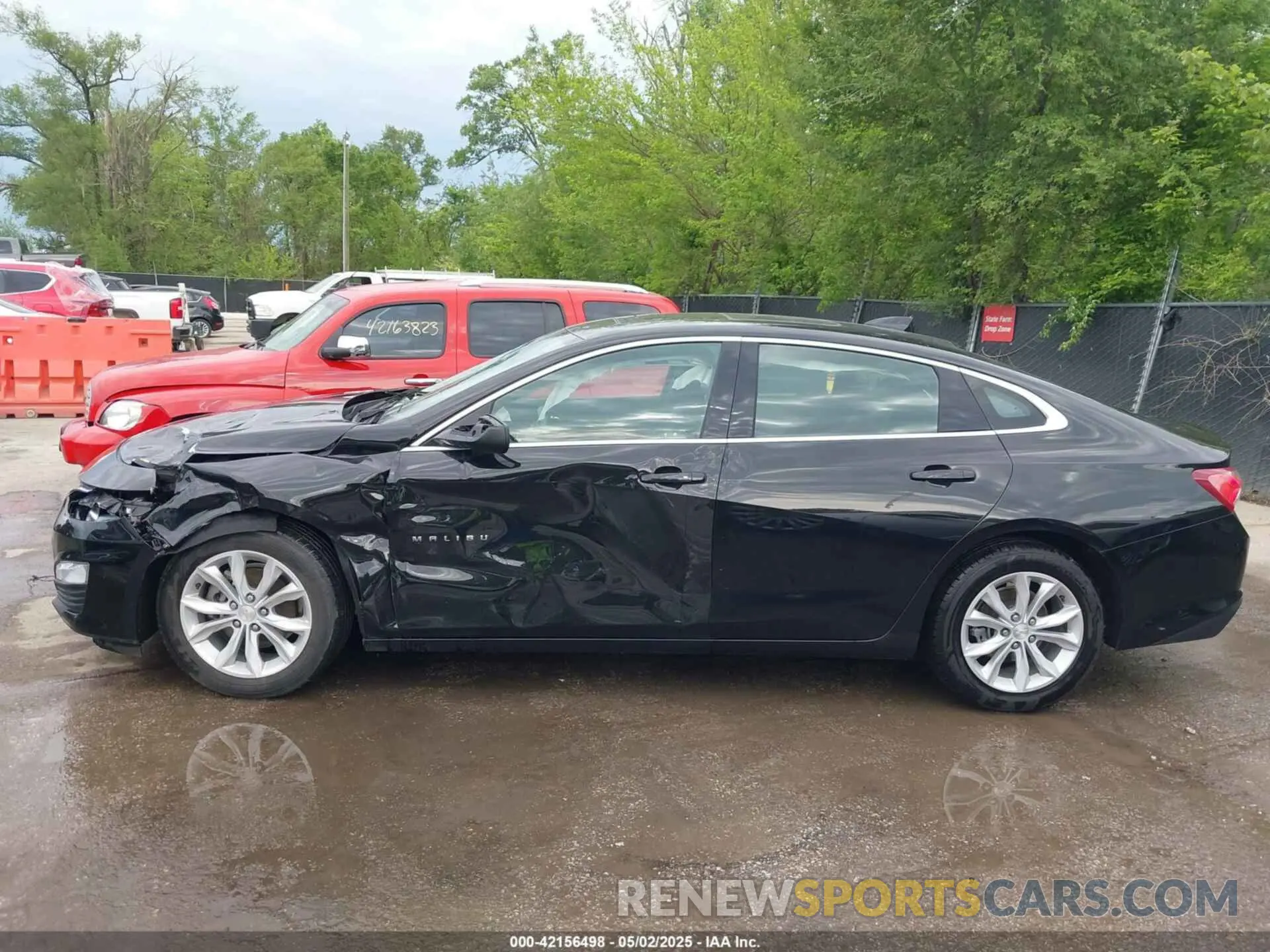 14 Photograph of a damaged car 1G1ZD5ST9NF108923 CHEVROLET MALIBU 2022