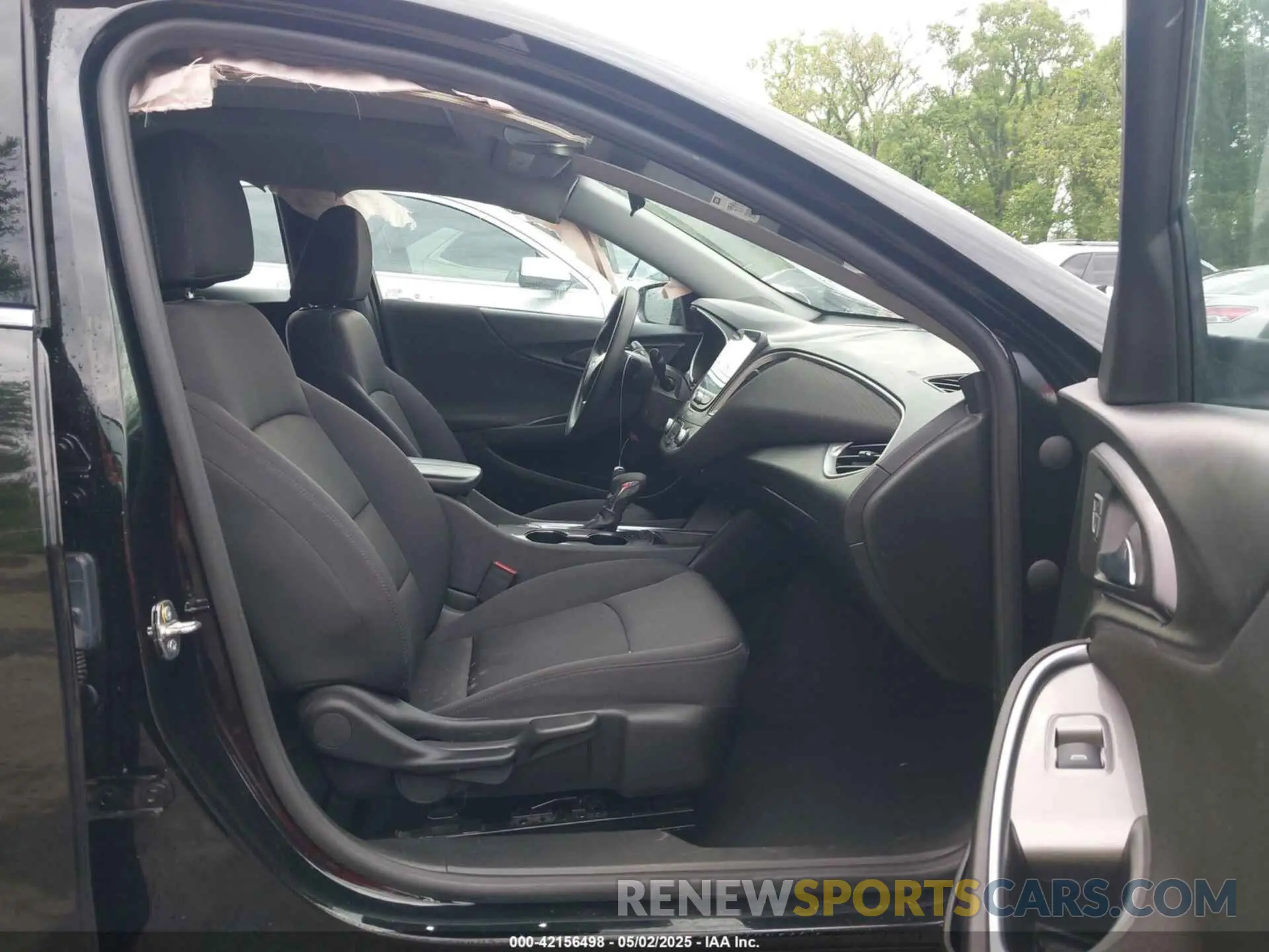 5 Photograph of a damaged car 1G1ZD5ST9NF108923 CHEVROLET MALIBU 2022