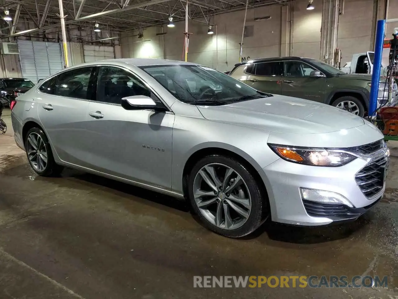 4 Photograph of a damaged car 1G1ZD5ST9NF132381 CHEVROLET MALIBU 2022