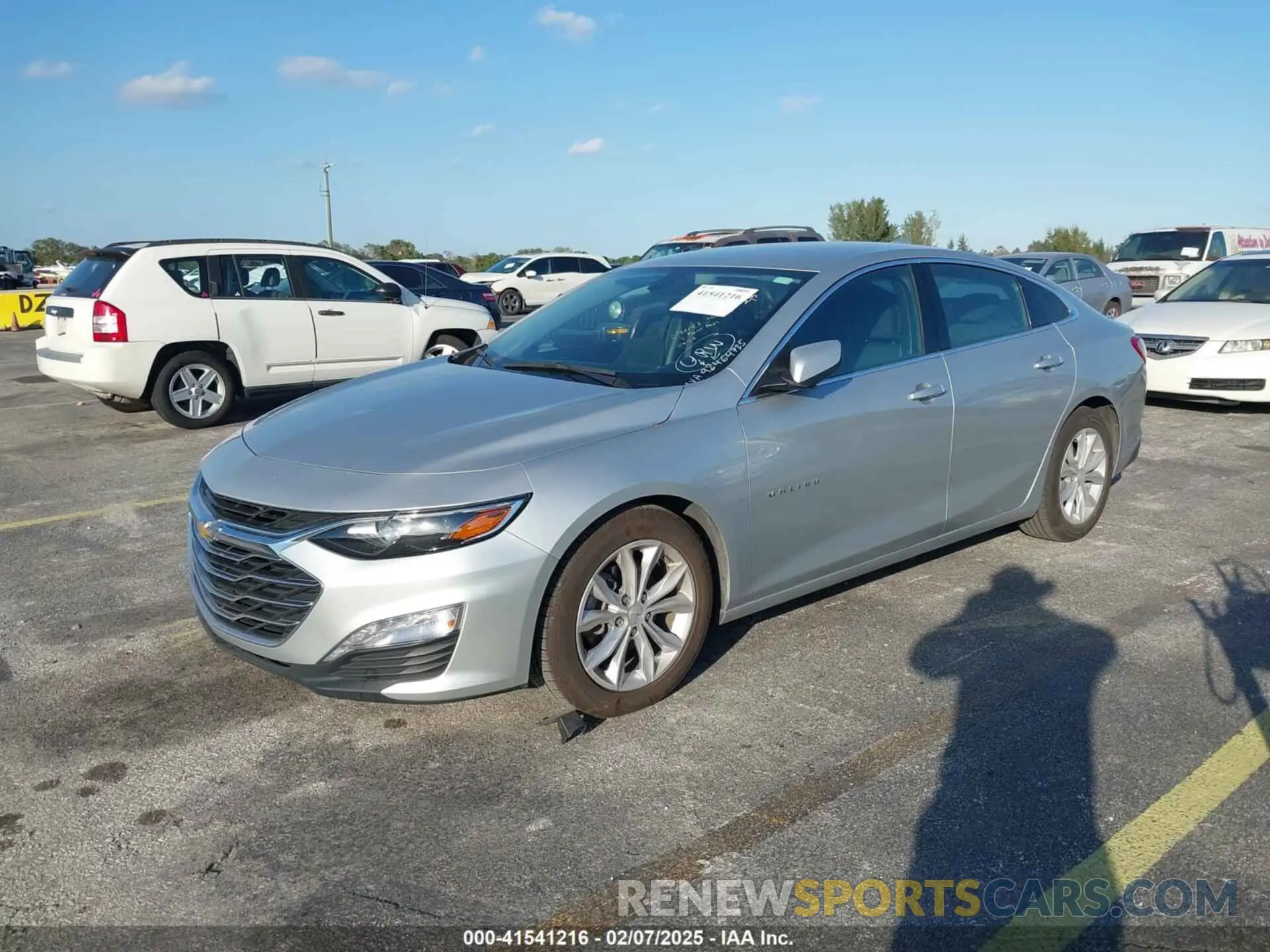 2 Фотография поврежденного автомобиля 1G1ZD5STXNF110258 CHEVROLET MALIBU 2022