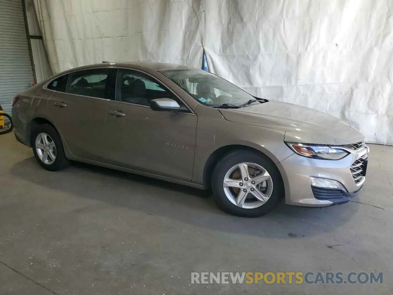 4 Фотография поврежденного автомобиля 1G1ZD5STXNF124063 CHEVROLET MALIBU 2022