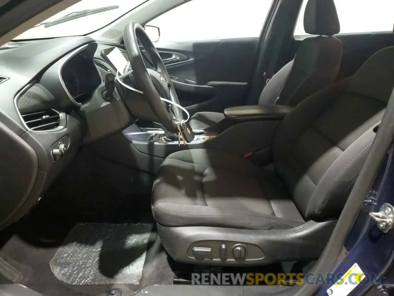 7 Photograph of a damaged car 1G1ZD5STXNF132910 CHEVROLET MALIBU 2022