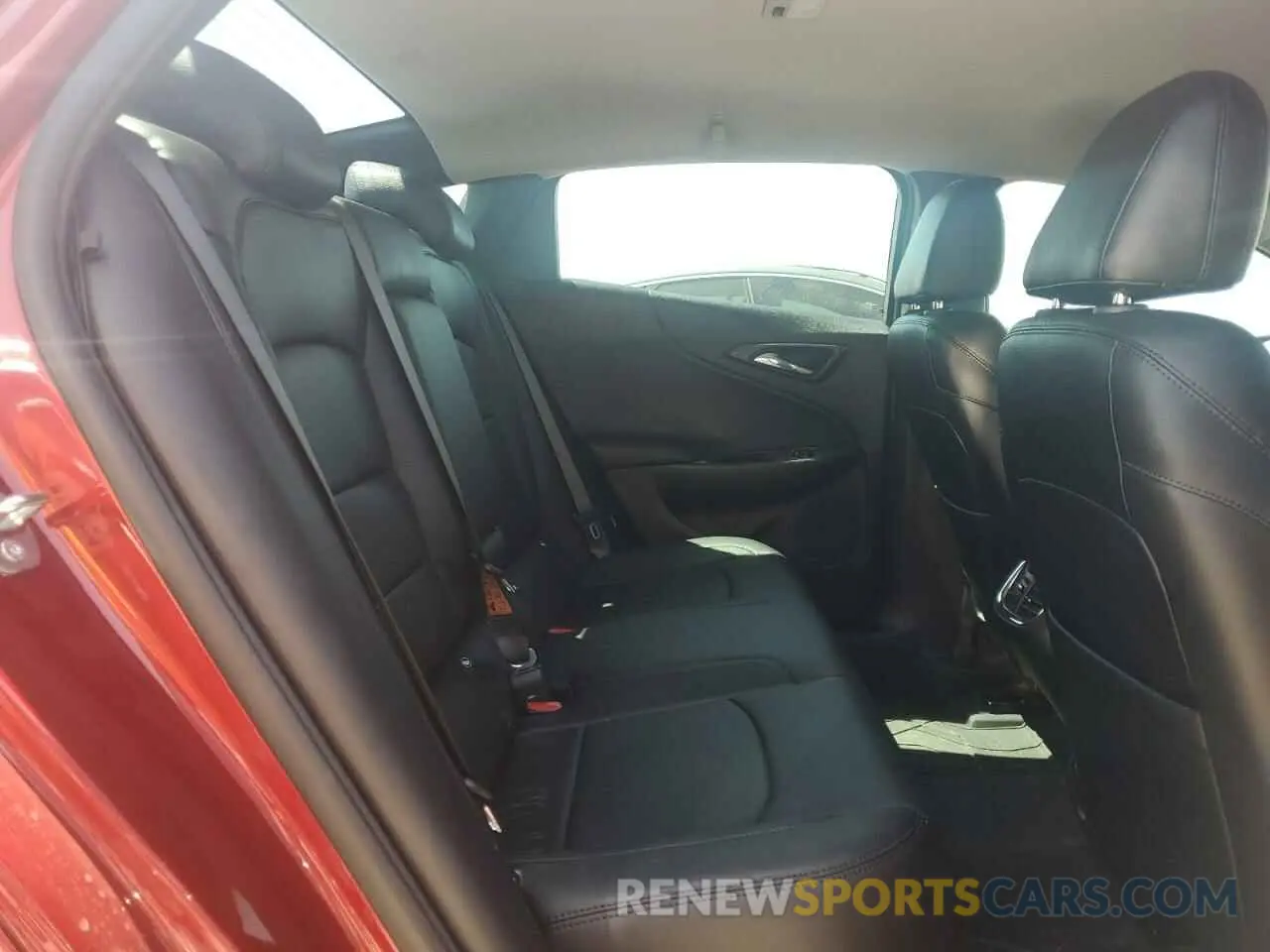 10 Фотография поврежденного автомобиля 1G1ZD5STXNF153885 CHEVROLET MALIBU 2022