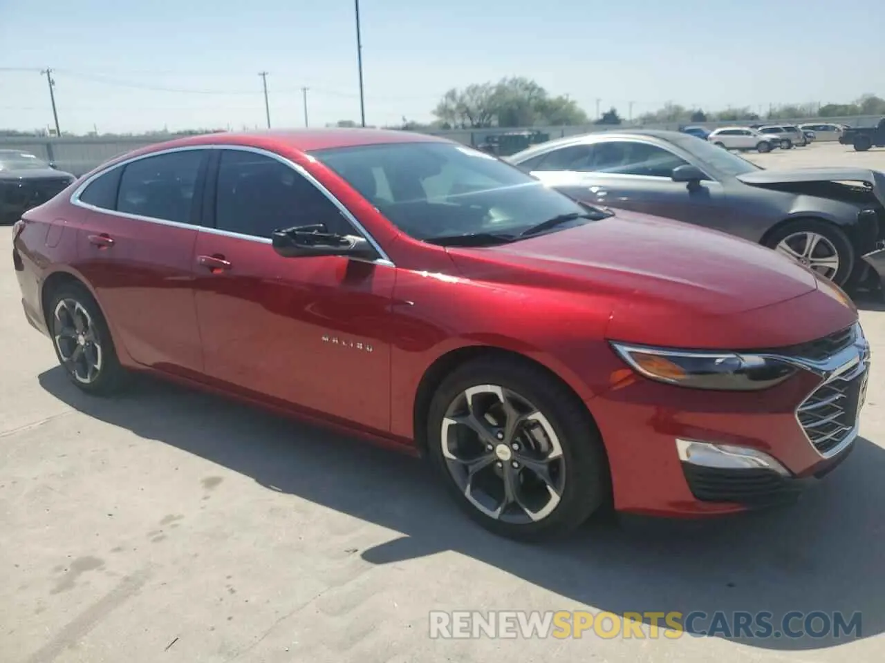 4 Фотография поврежденного автомобиля 1G1ZD5STXNF153885 CHEVROLET MALIBU 2022