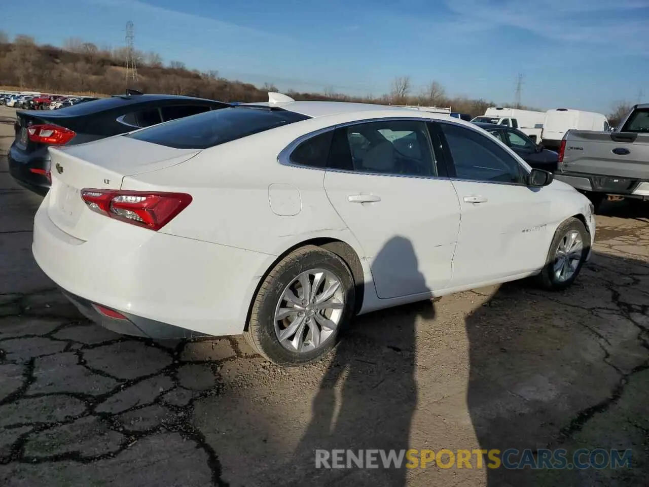 3 Фотография поврежденного автомобиля 1G1ZD5STXNF158391 CHEVROLET MALIBU 2022
