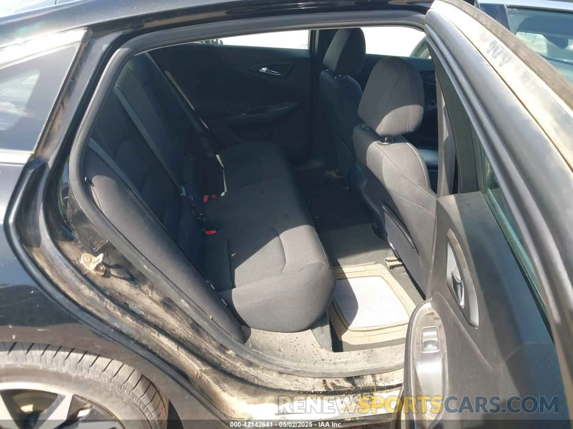 8 Photograph of a damaged car 1G1ZG5ST8NF103946 CHEVROLET MALIBU 2022