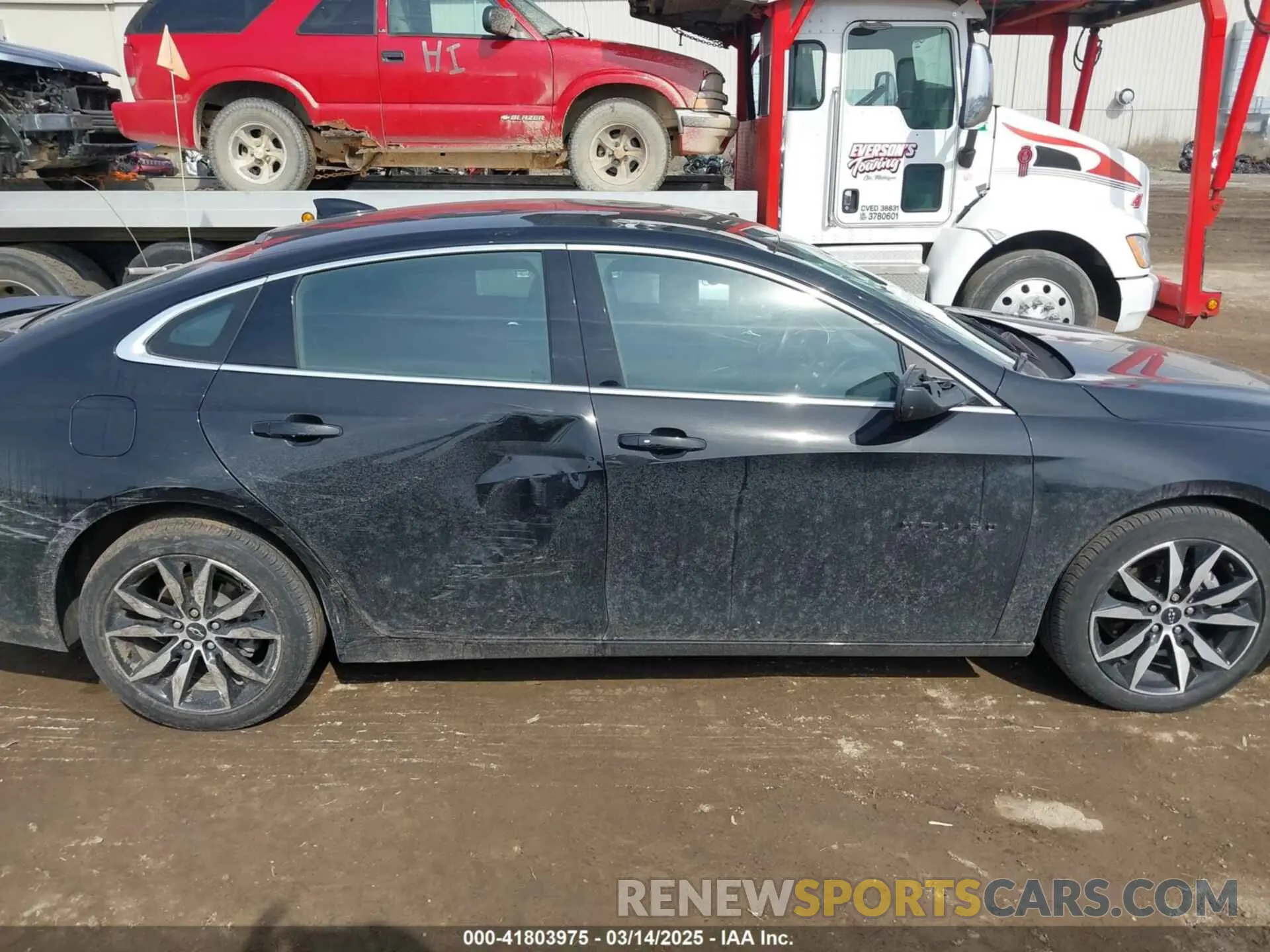 13 Photograph of a damaged car 1G1ZG5ST8NF192658 CHEVROLET MALIBU 2022