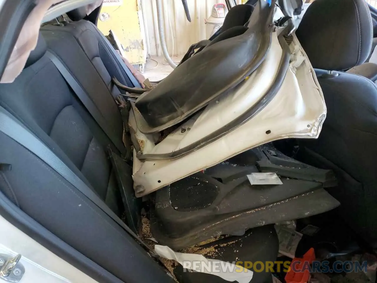 10 Photograph of a damaged car 1G1ZC5ST5PF129290 CHEVROLET MALIBU 2023