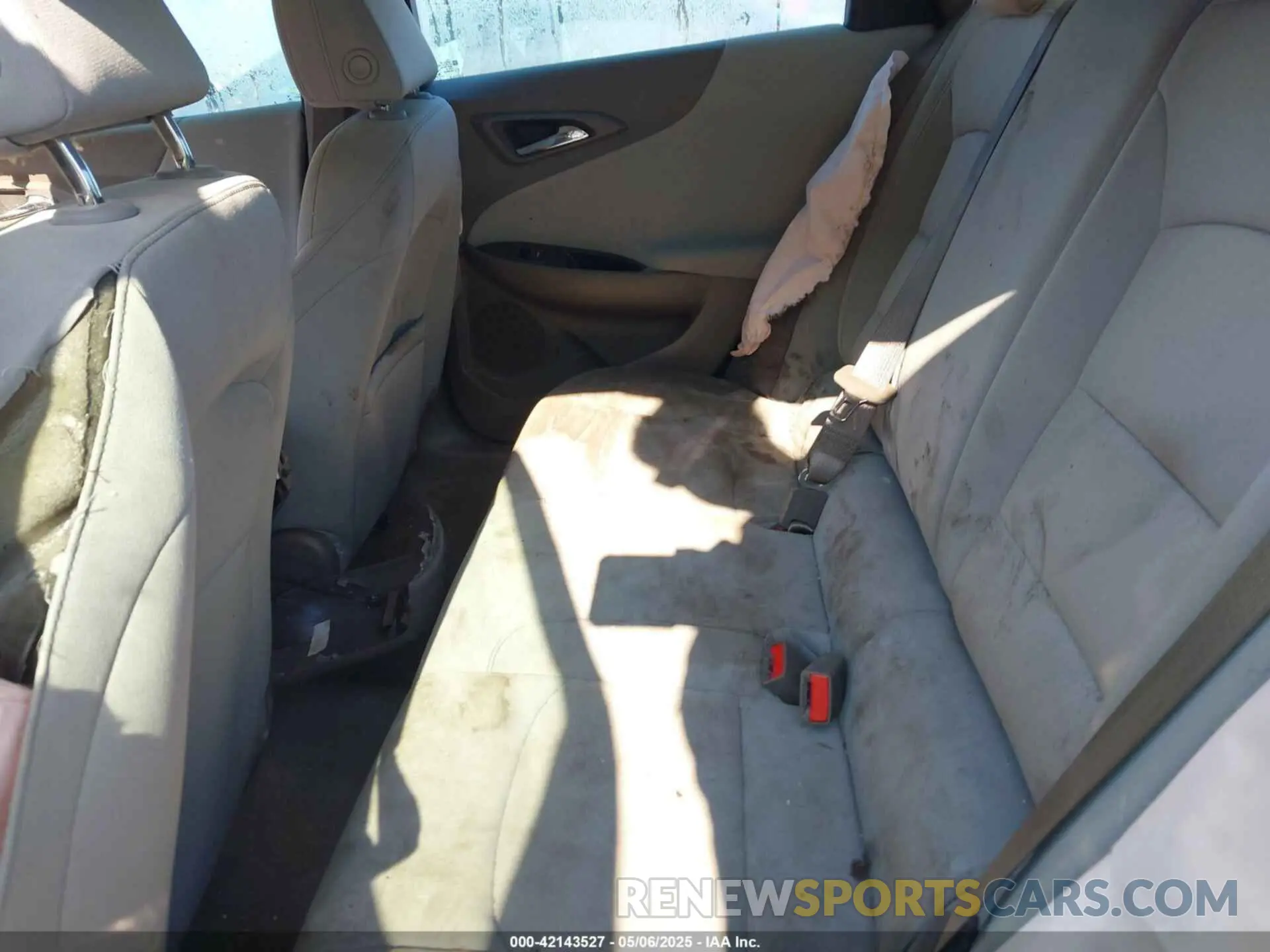 8 Photograph of a damaged car 1G1ZC5ST7PF247342 CHEVROLET MALIBU 2023