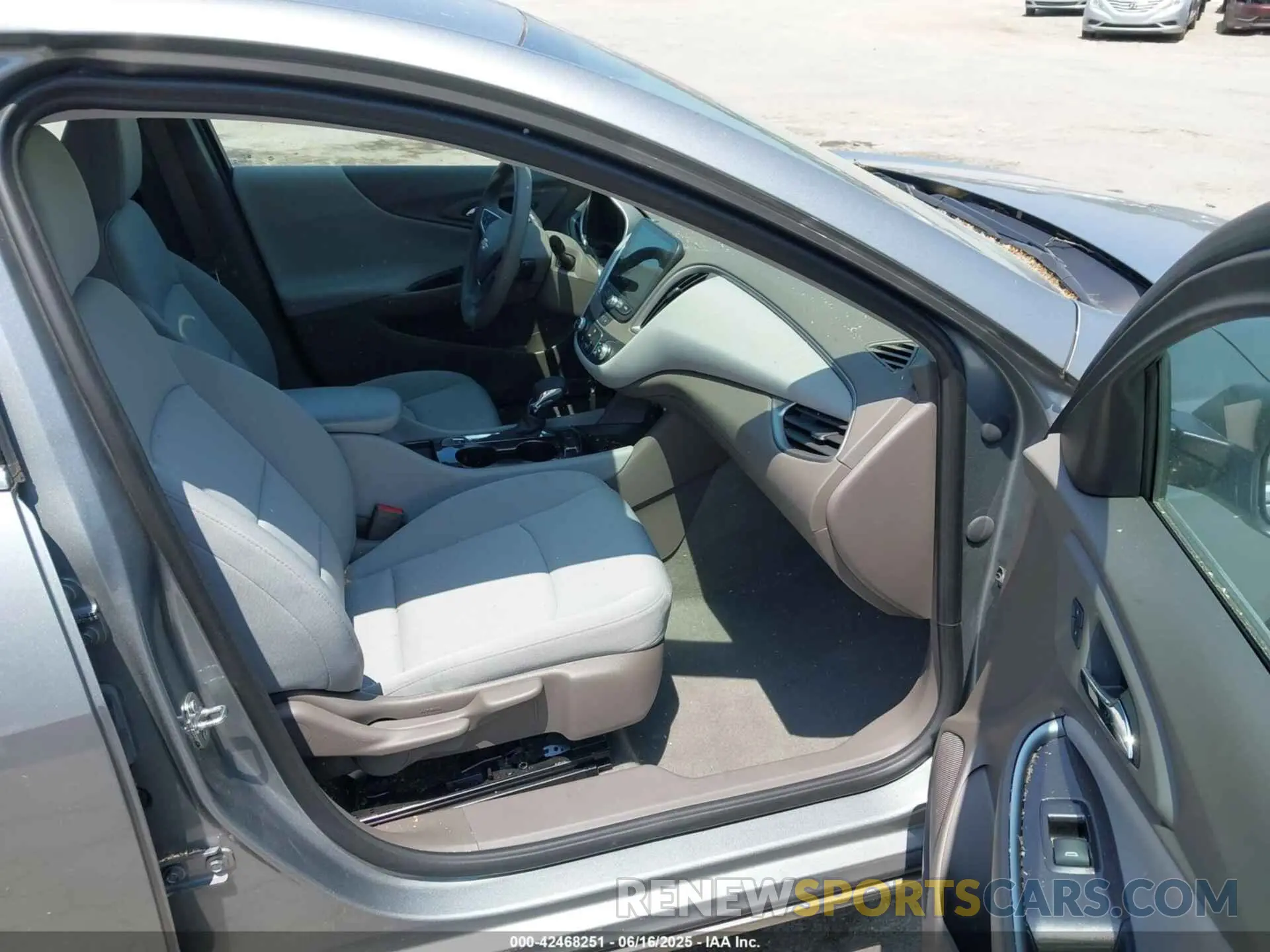 5 Photograph of a damaged car 1G1ZC5ST9PF172840 CHEVROLET MALIBU 2023