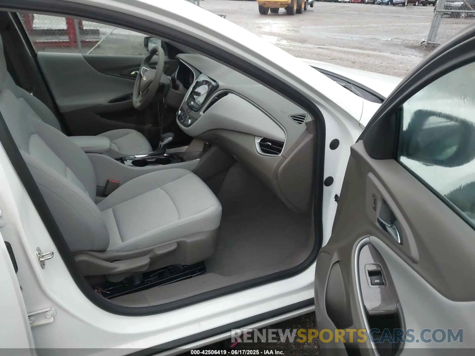 5 Photograph of a damaged car 1G1ZC5STXPF166108 CHEVROLET MALIBU 2023