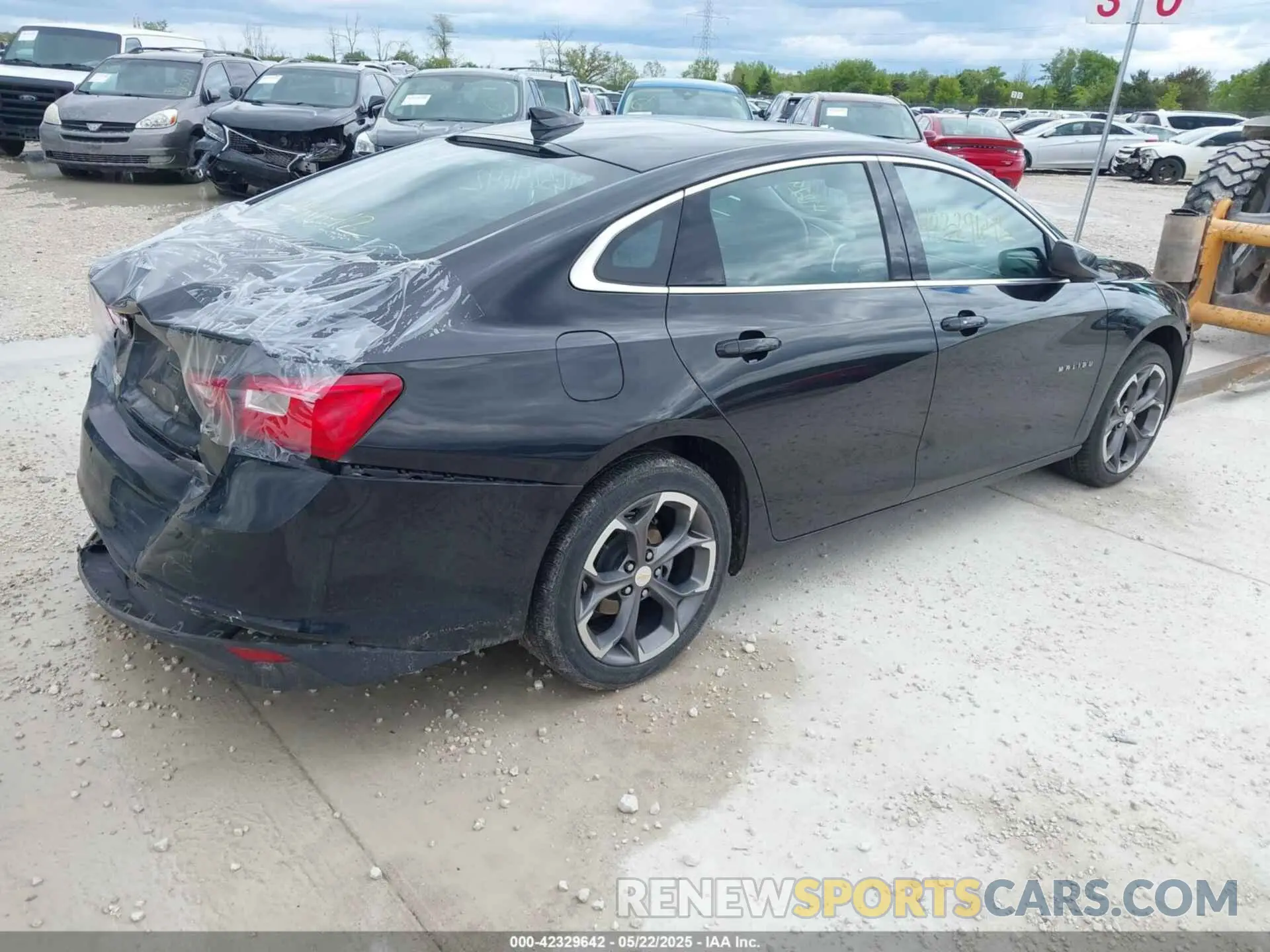 4 Photograph of a damaged car 1G1ZD5ST0PF117139 CHEVROLET MALIBU 2023
