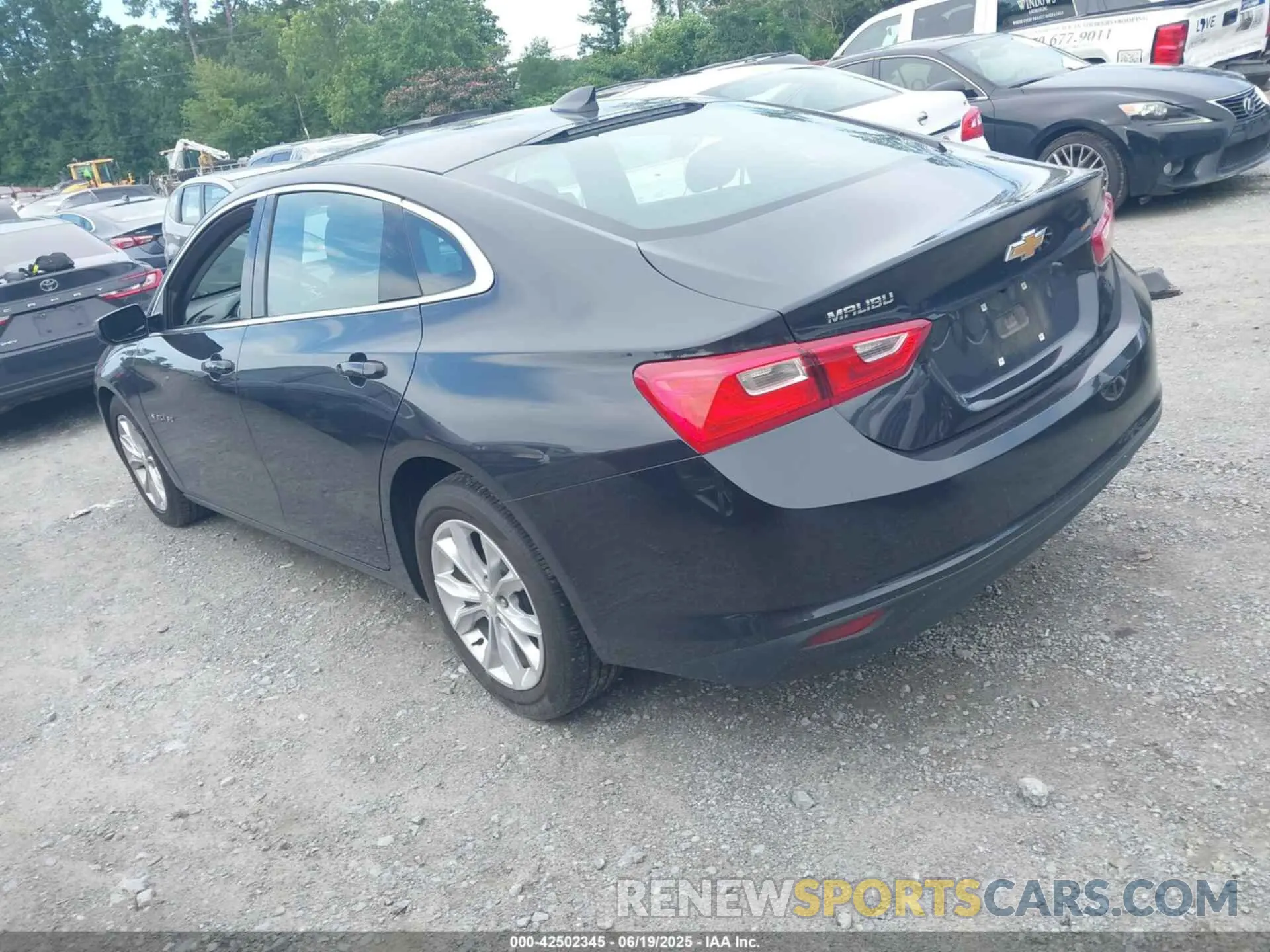 3 Photograph of a damaged car 1G1ZD5ST0PF239743 CHEVROLET MALIBU 2023