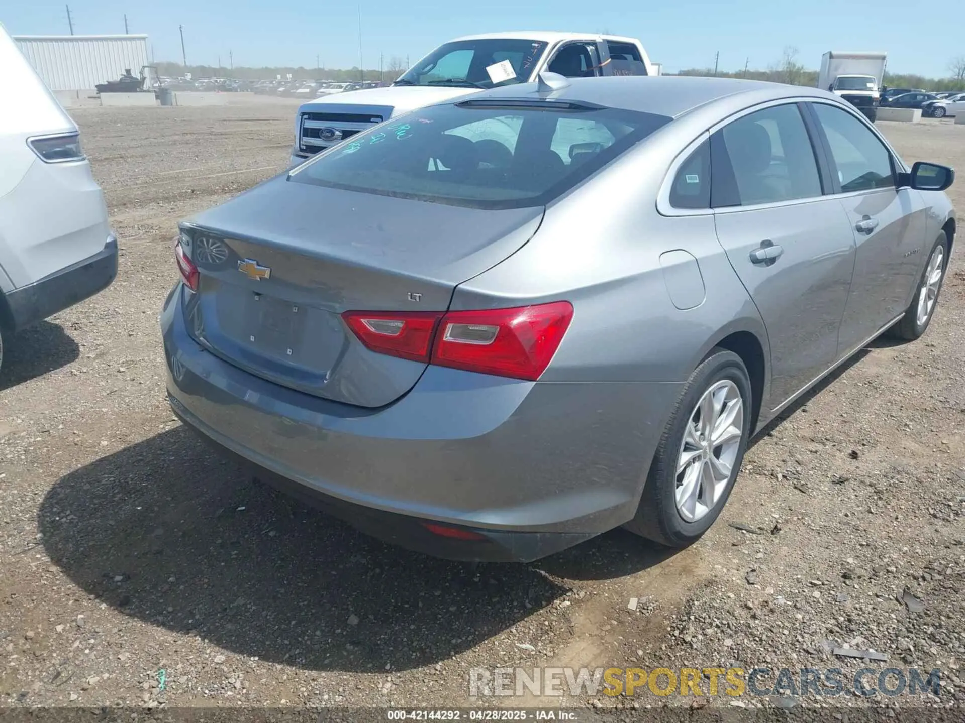 4 Фотография поврежденного автомобиля 1G1ZD5ST1PF132748 CHEVROLET MALIBU 2023