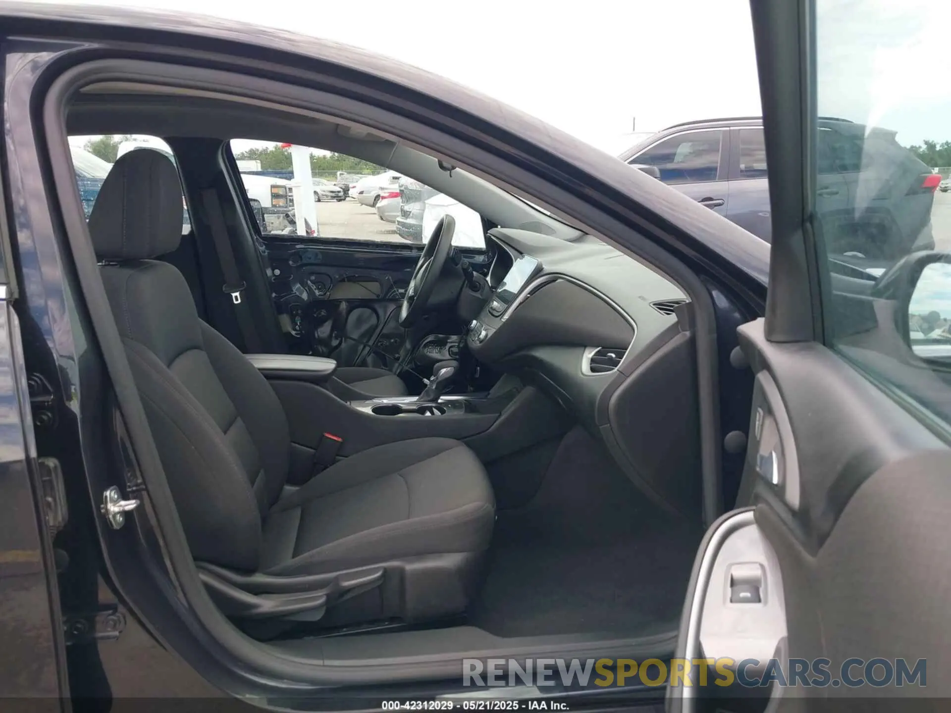 5 Photograph of a damaged car 1G1ZD5ST1PF166155 CHEVROLET MALIBU 2023
