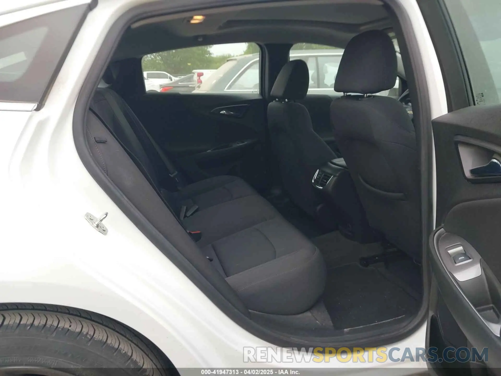 8 Фотография поврежденного автомобиля 1G1ZD5ST2PF154466 CHEVROLET MALIBU 2023