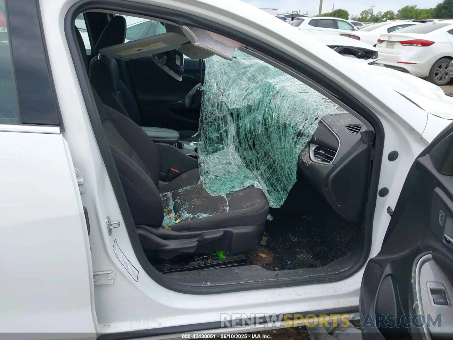 5 Photograph of a damaged car 1G1ZD5ST3PF179960 CHEVROLET MALIBU 2023