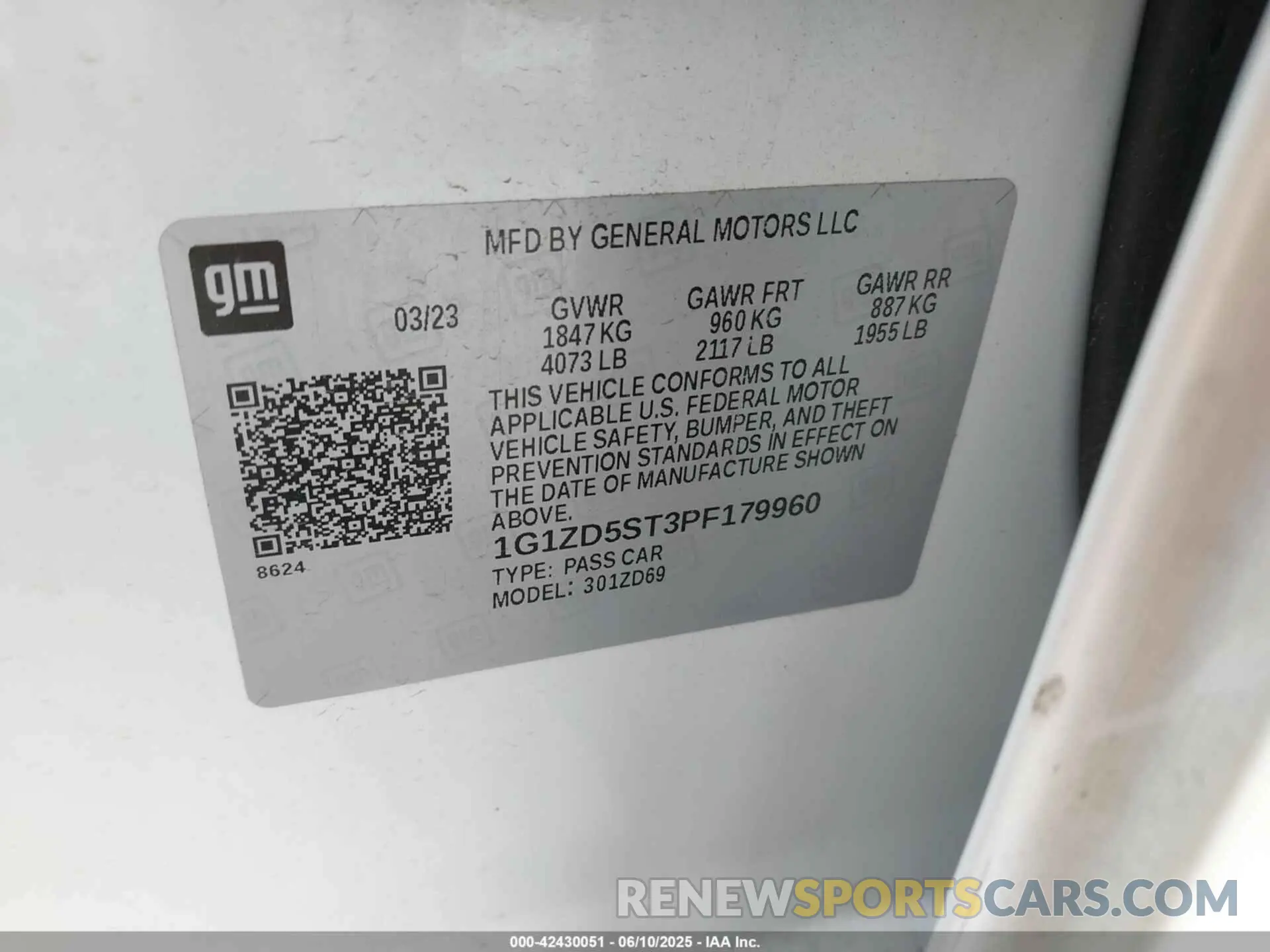 9 Photograph of a damaged car 1G1ZD5ST3PF179960 CHEVROLET MALIBU 2023