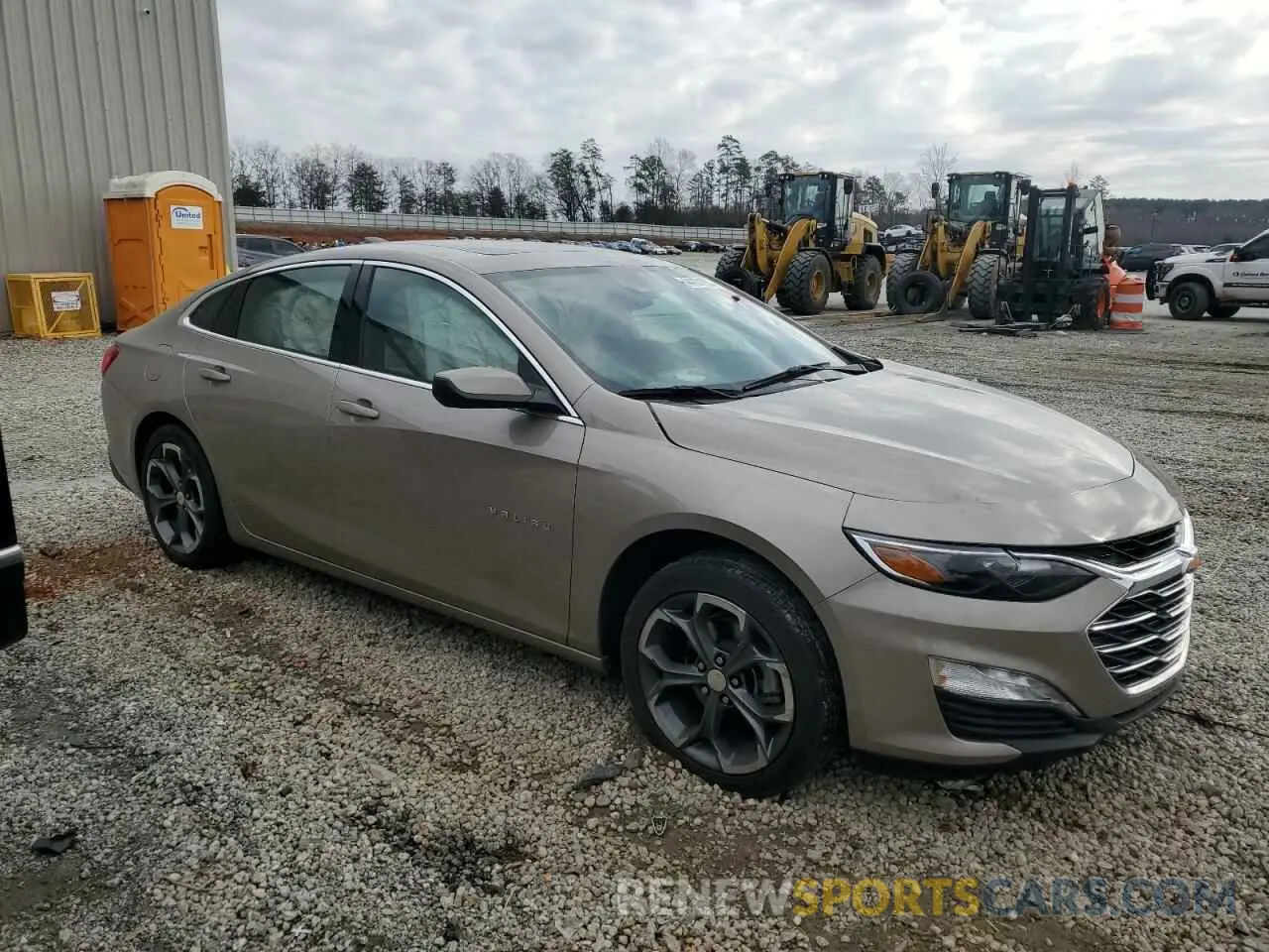 4 Photograph of a damaged car 1G1ZD5ST3PF233094 CHEVROLET MALIBU 2023