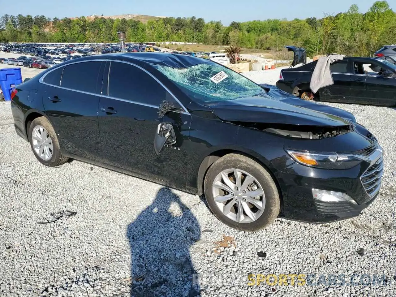 4 Photograph of a damaged car 1G1ZD5ST3PF251093 CHEVROLET MALIBU 2023