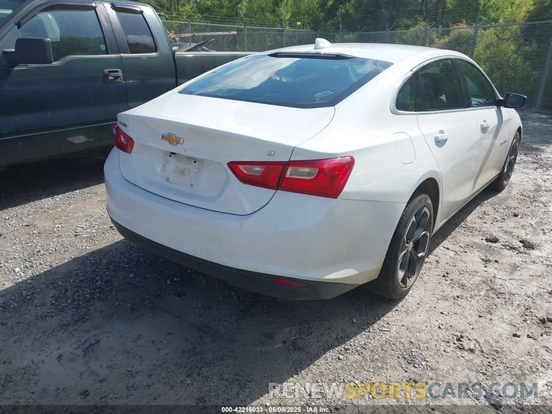 4 Photograph of a damaged car 1G1ZD5ST4PF239230 CHEVROLET MALIBU 2023