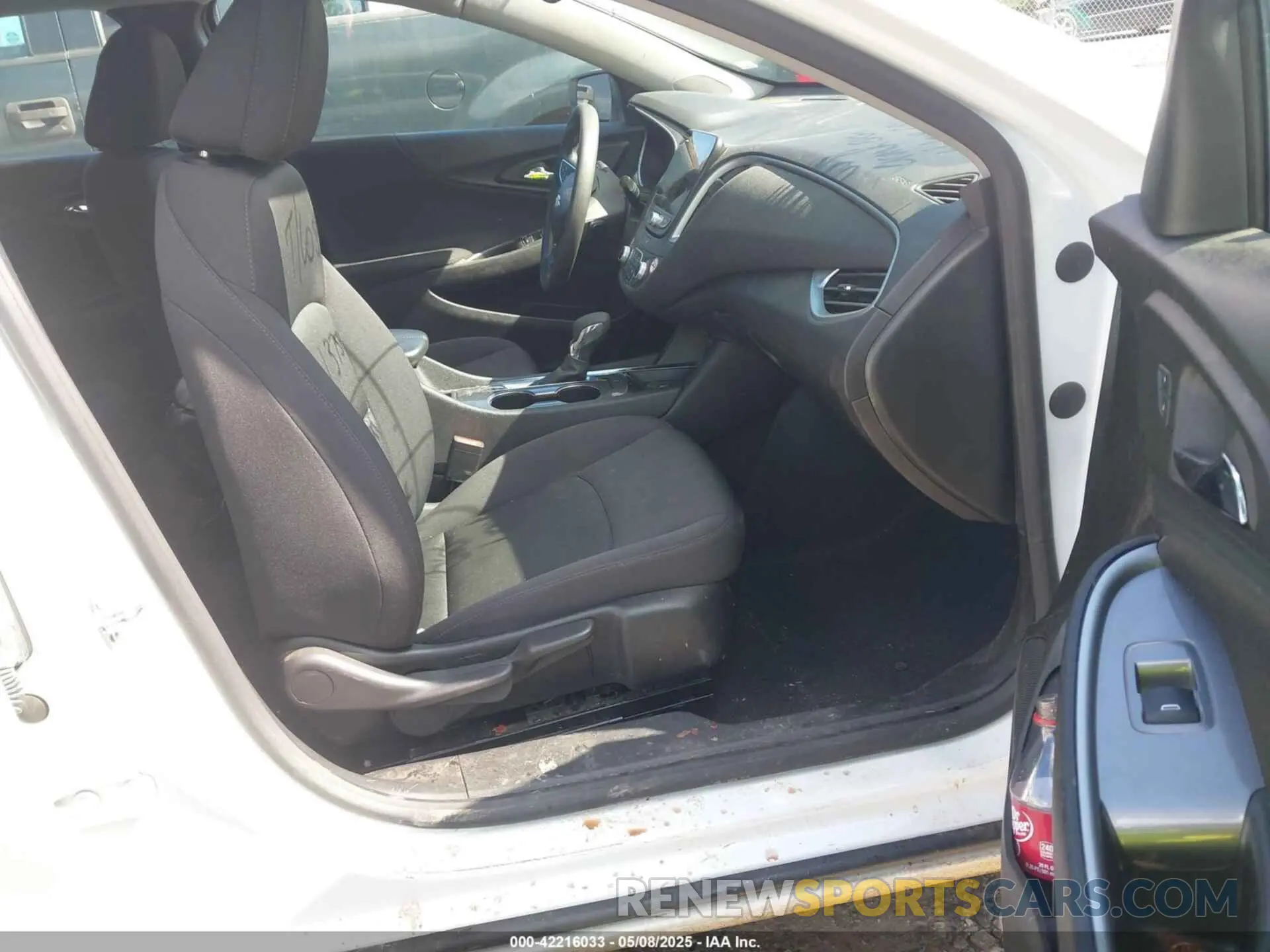 5 Photograph of a damaged car 1G1ZD5ST4PF239230 CHEVROLET MALIBU 2023