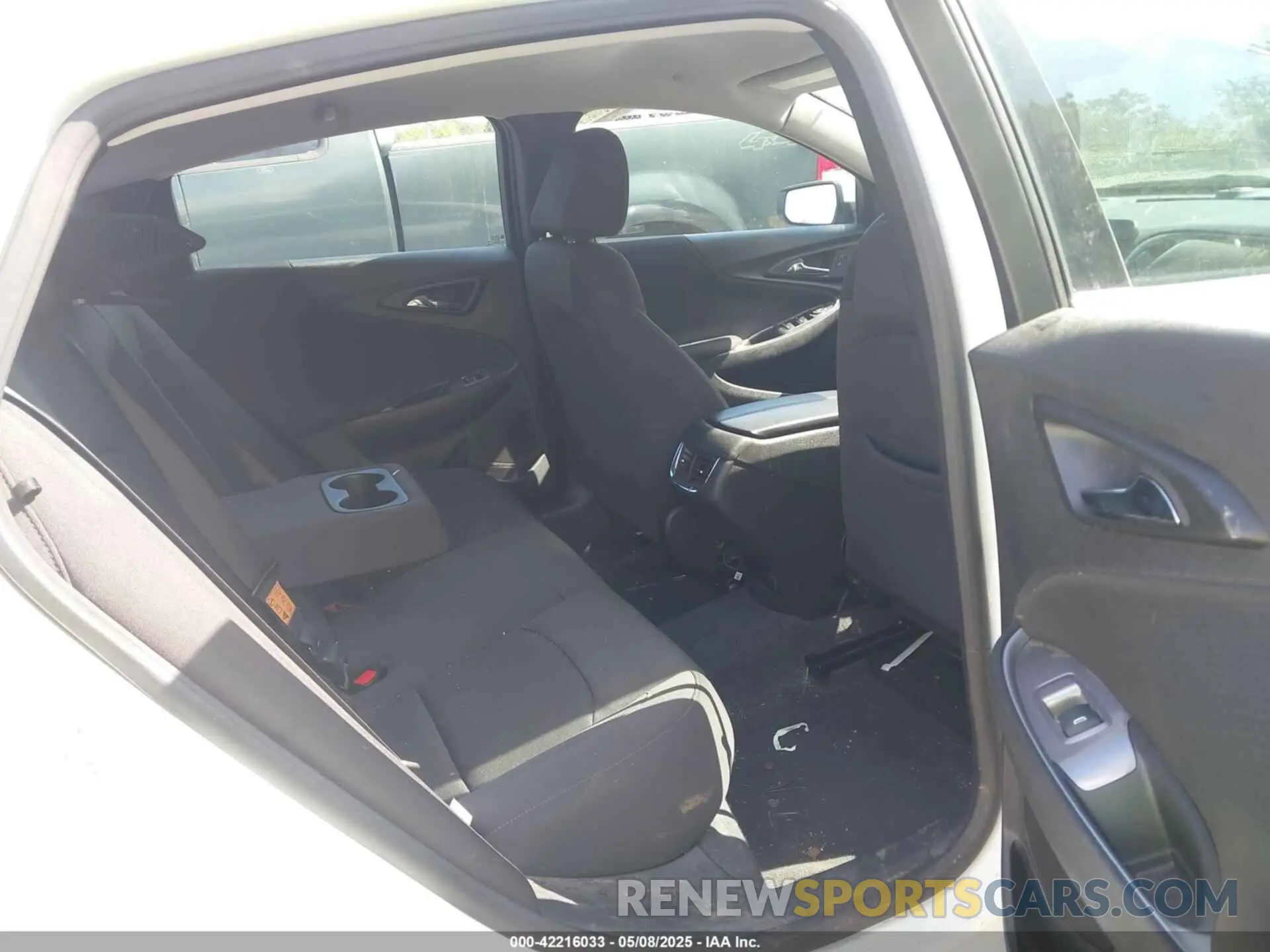 8 Photograph of a damaged car 1G1ZD5ST4PF239230 CHEVROLET MALIBU 2023