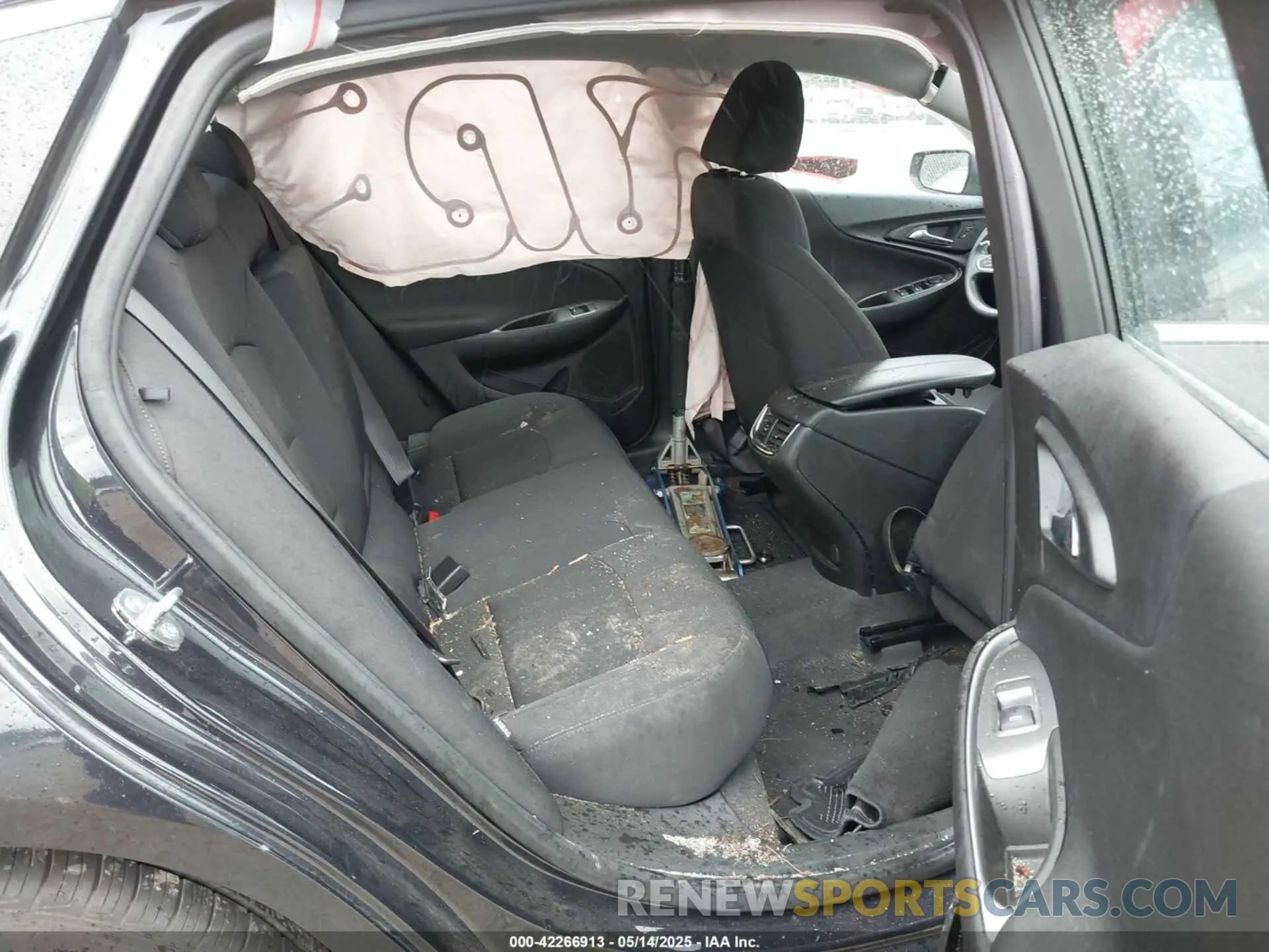 8 Photograph of a damaged car 1G1ZD5ST5PF219455 CHEVROLET MALIBU 2023