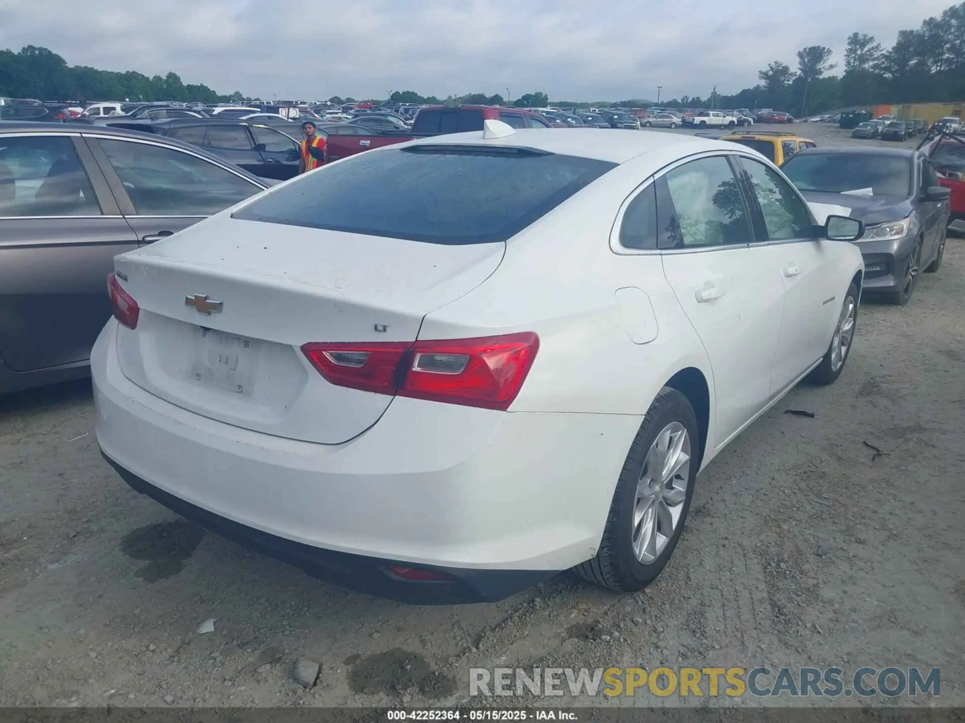 4 Фотография поврежденного автомобиля 1G1ZD5ST5PF236563 CHEVROLET MALIBU 2023
