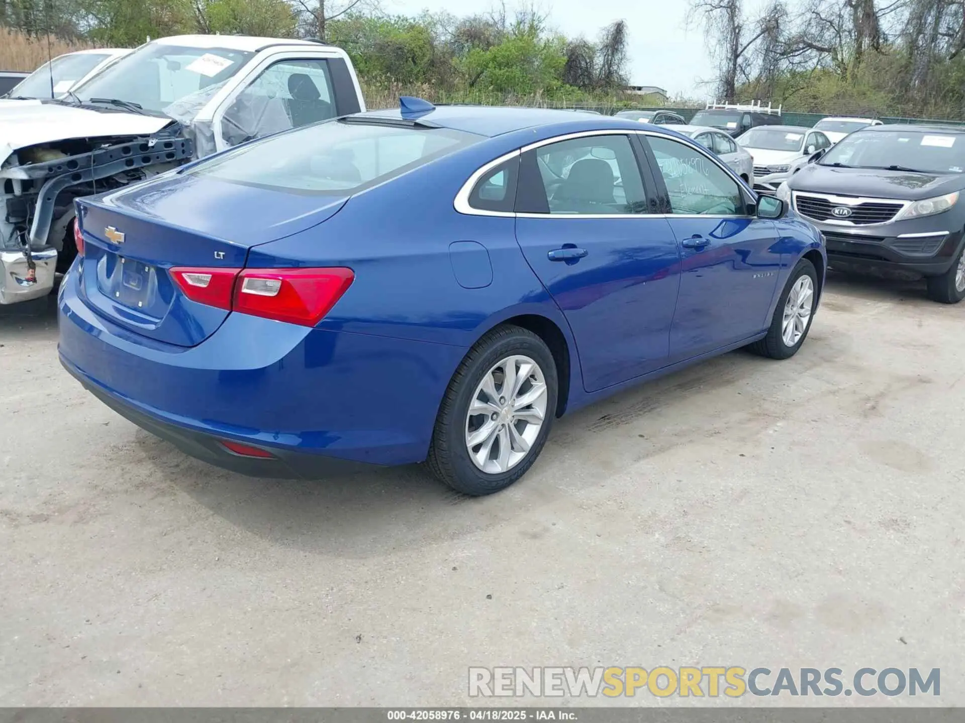 4 Photograph of a damaged car 1G1ZD5ST6PF174414 CHEVROLET MALIBU 2023