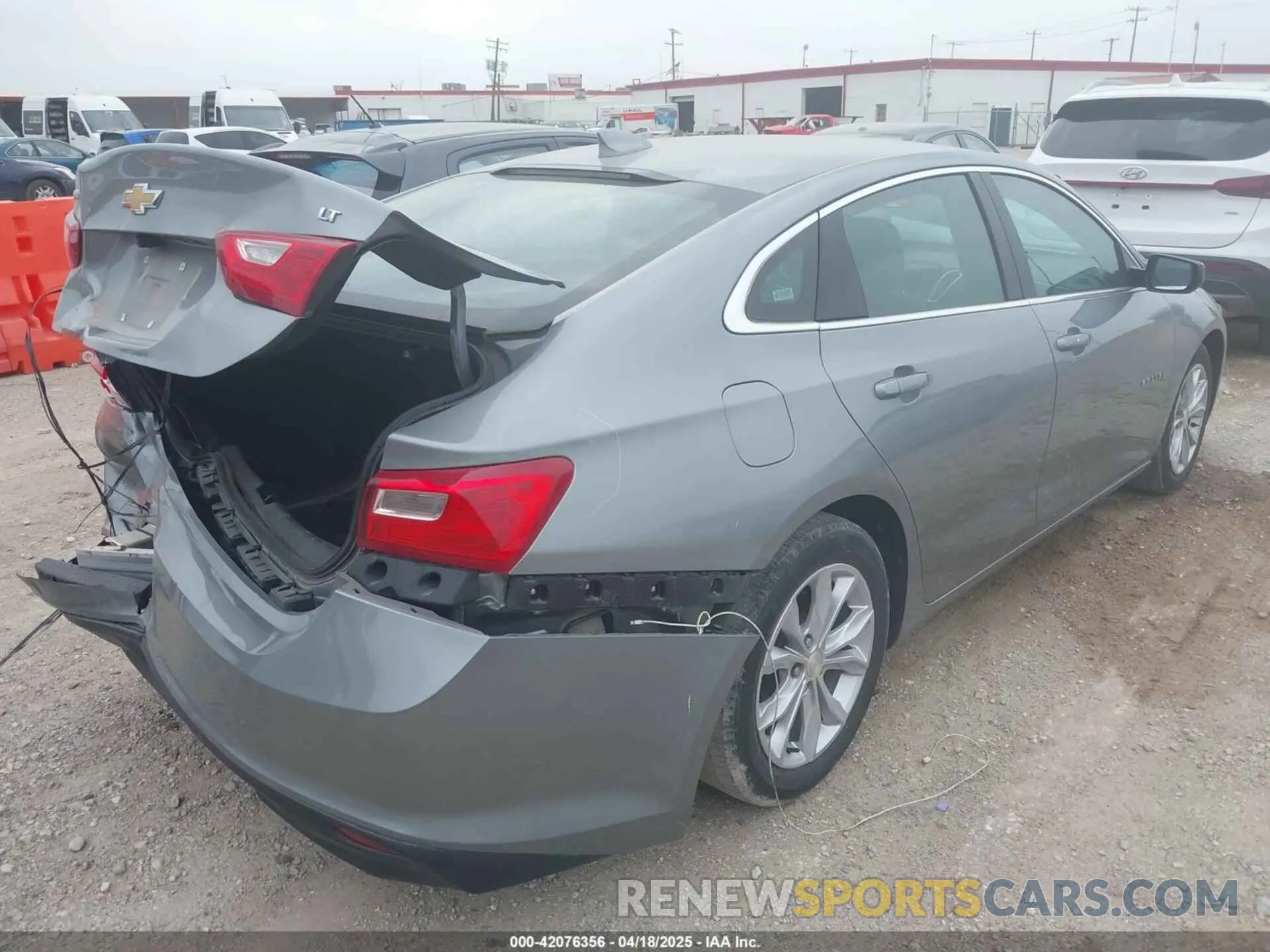 4 Фотография поврежденного автомобиля 1G1ZD5ST8PF233012 CHEVROLET MALIBU 2023