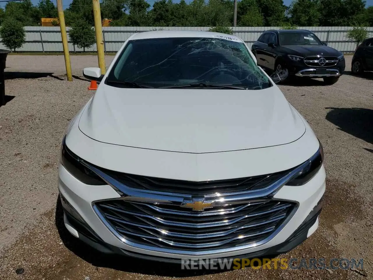 5 Photograph of a damaged car 1G1ZD5ST9PF233102 CHEVROLET MALIBU 2023