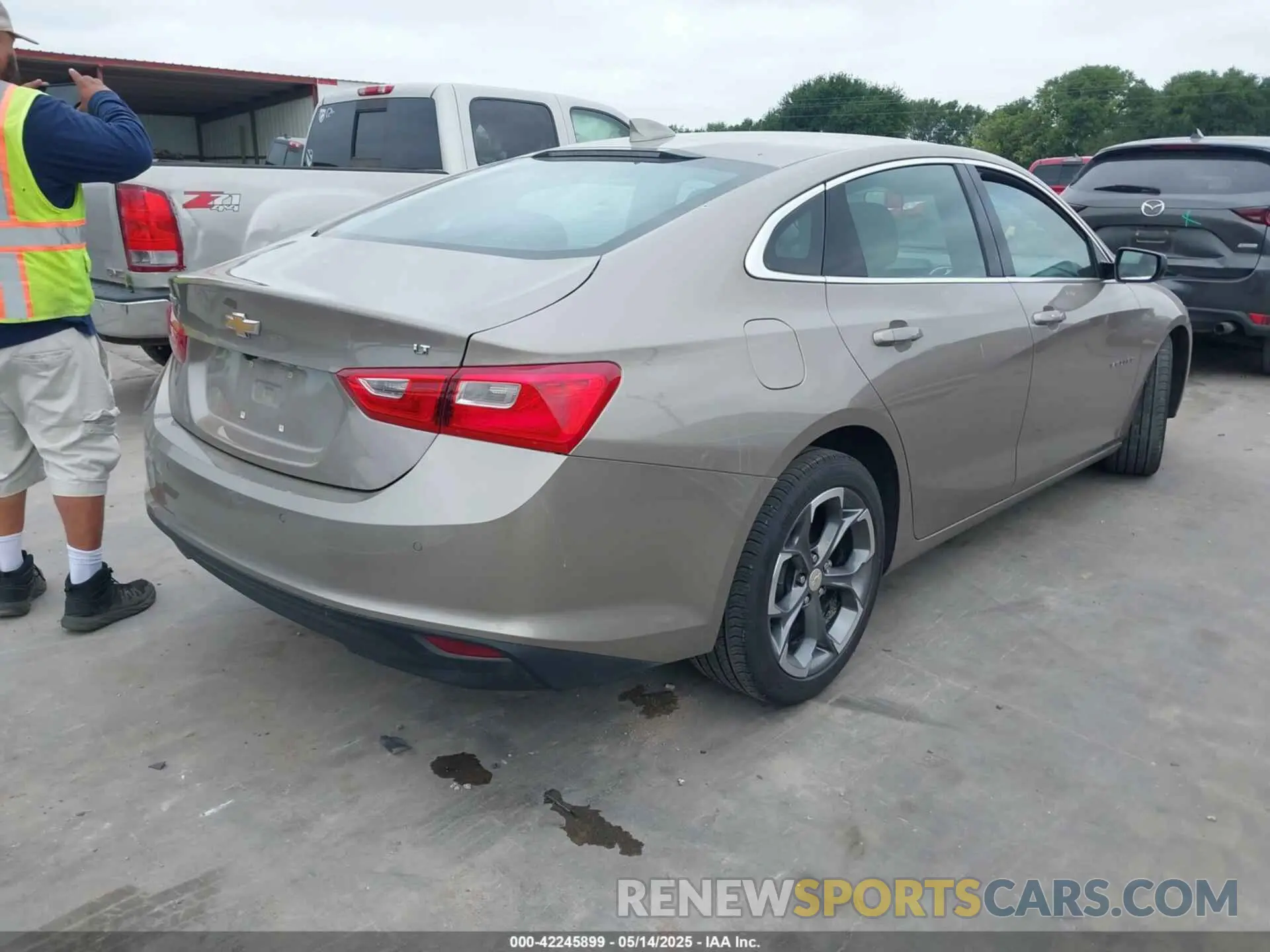 4 Фотография поврежденного автомобиля 1G1ZD5ST1RF131733 CHEVROLET MALIBU 2024