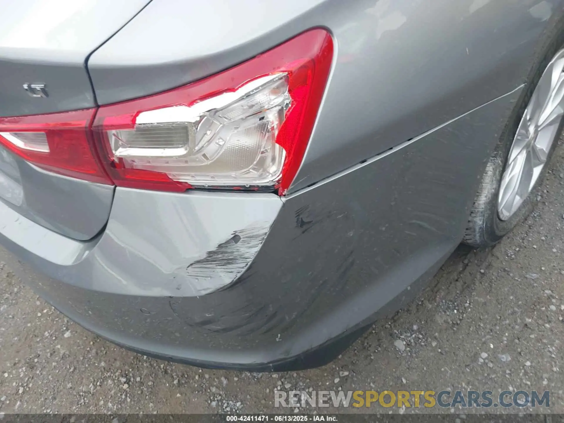19 Photograph of a damaged car 1G1ZD5ST4RF111783 CHEVROLET MALIBU 2024