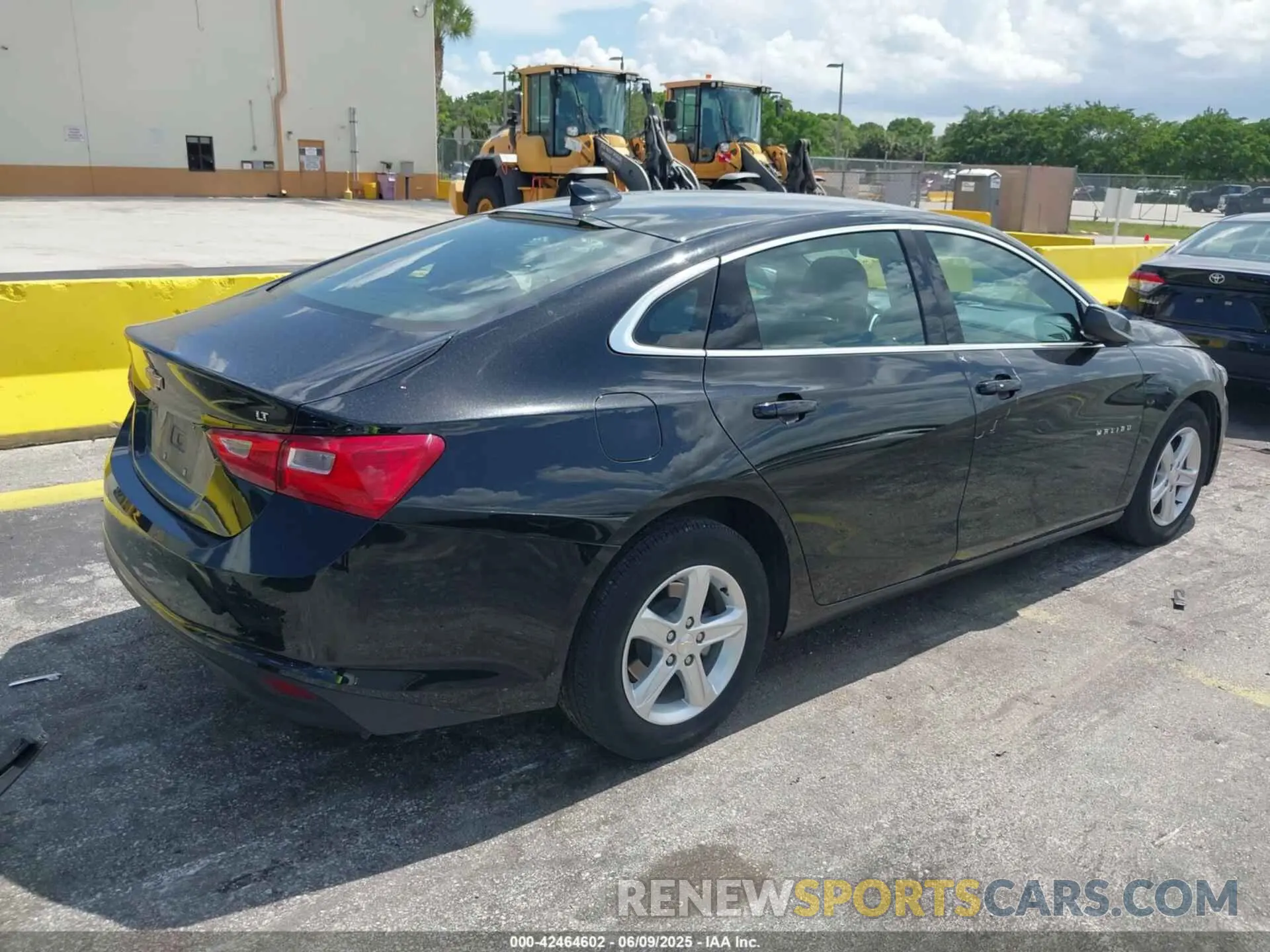 4 Photograph of a damaged car 1G1ZD5ST5RF124767 CHEVROLET MALIBU 2024