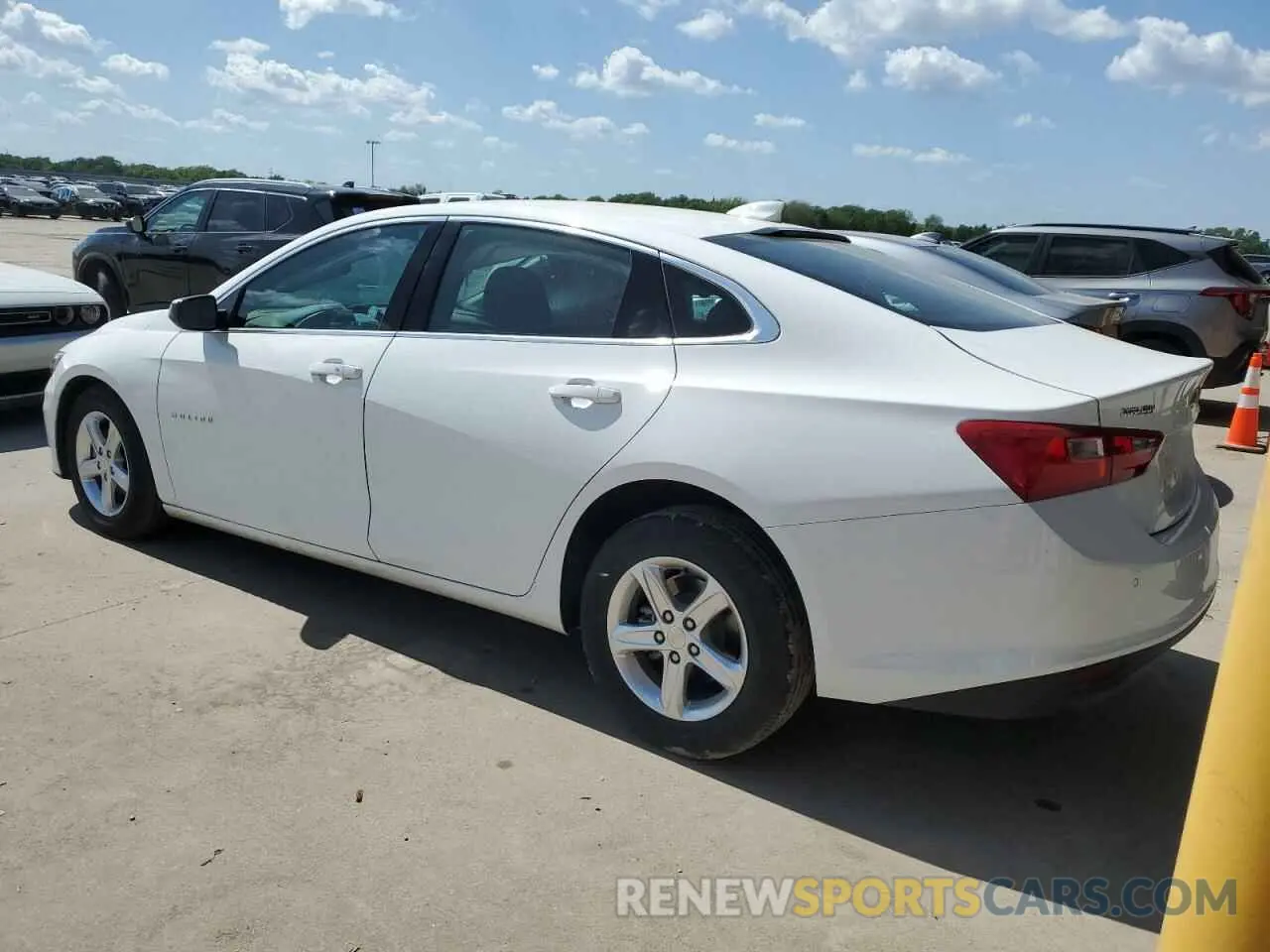 2 Фотография поврежденного автомобиля 1G1ZD5ST5RF133274 CHEVROLET MALIBU 2024