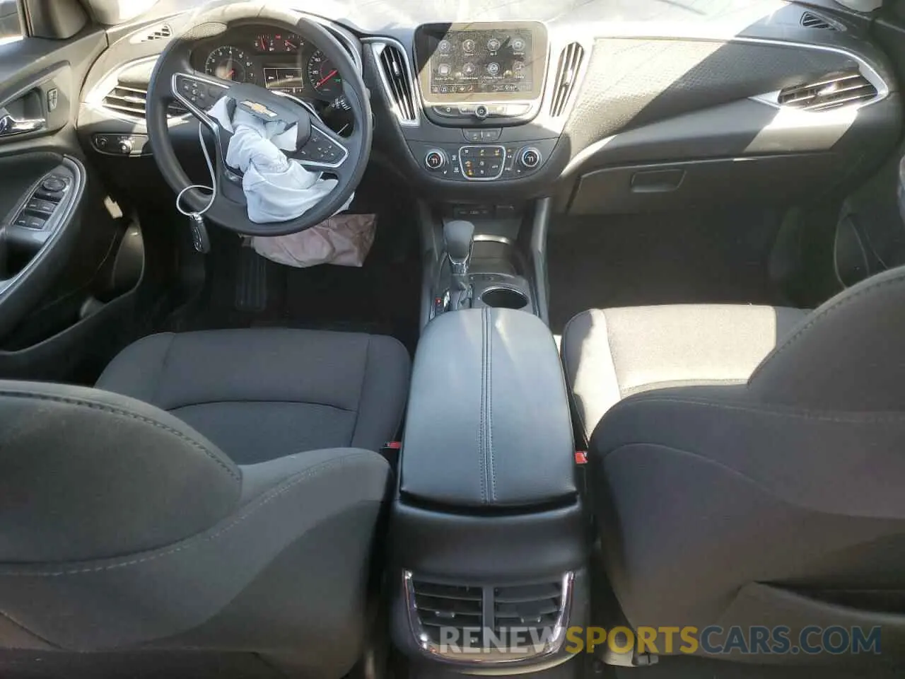 8 Photograph of a damaged car 1G1ZD5ST5RF205395 CHEVROLET MALIBU 2024