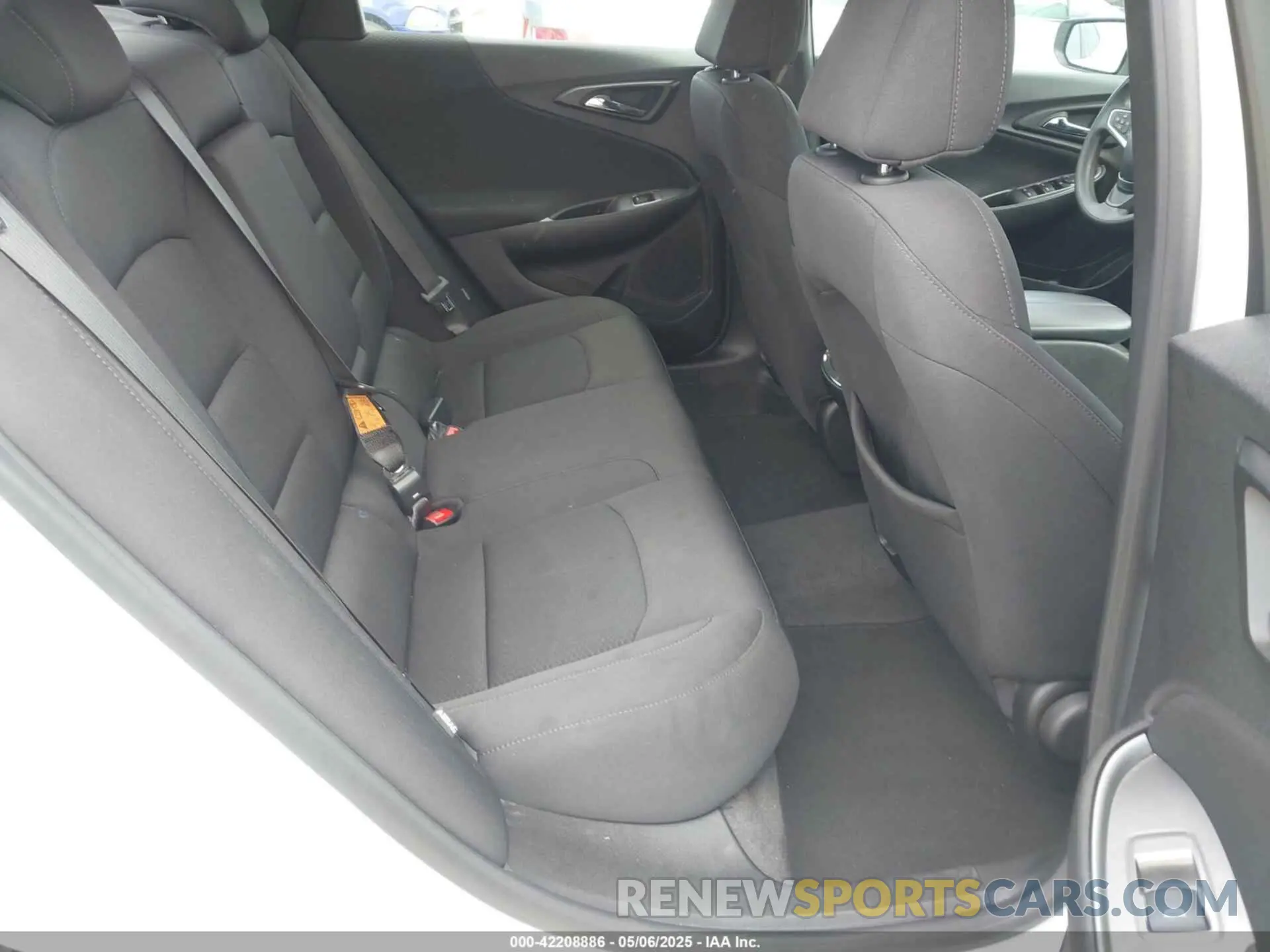 8 Фотография поврежденного автомобиля 1G1ZD5ST7RF105489 CHEVROLET MALIBU 2024