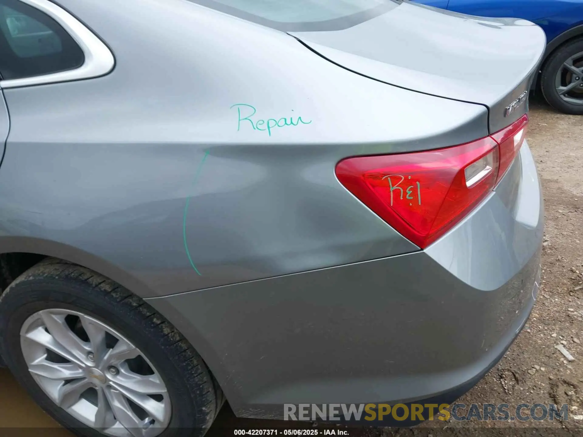 17 Photograph of a damaged car 1G1ZD5ST8RF112256 CHEVROLET MALIBU 2024