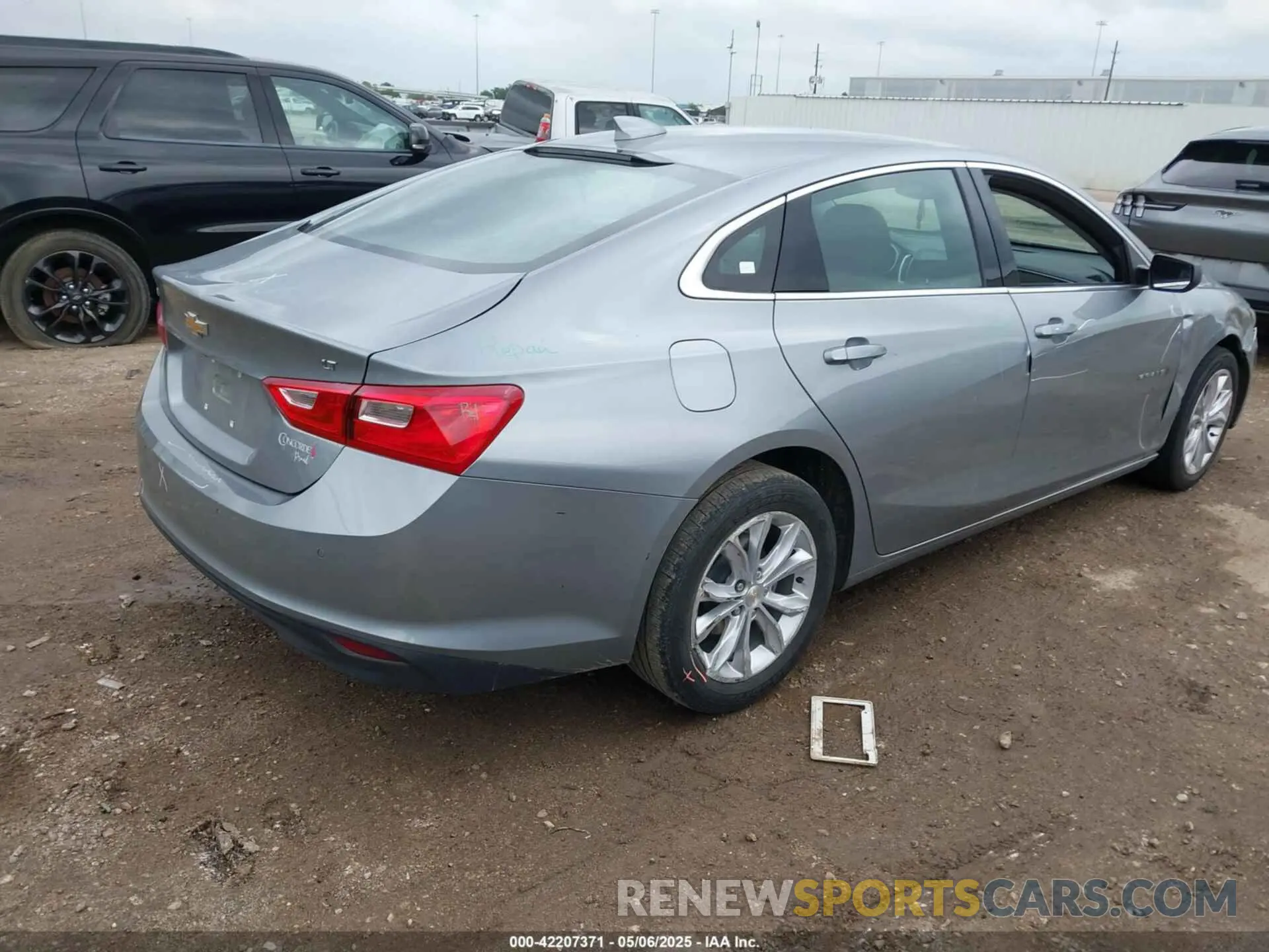 4 Photograph of a damaged car 1G1ZD5ST8RF112256 CHEVROLET MALIBU 2024