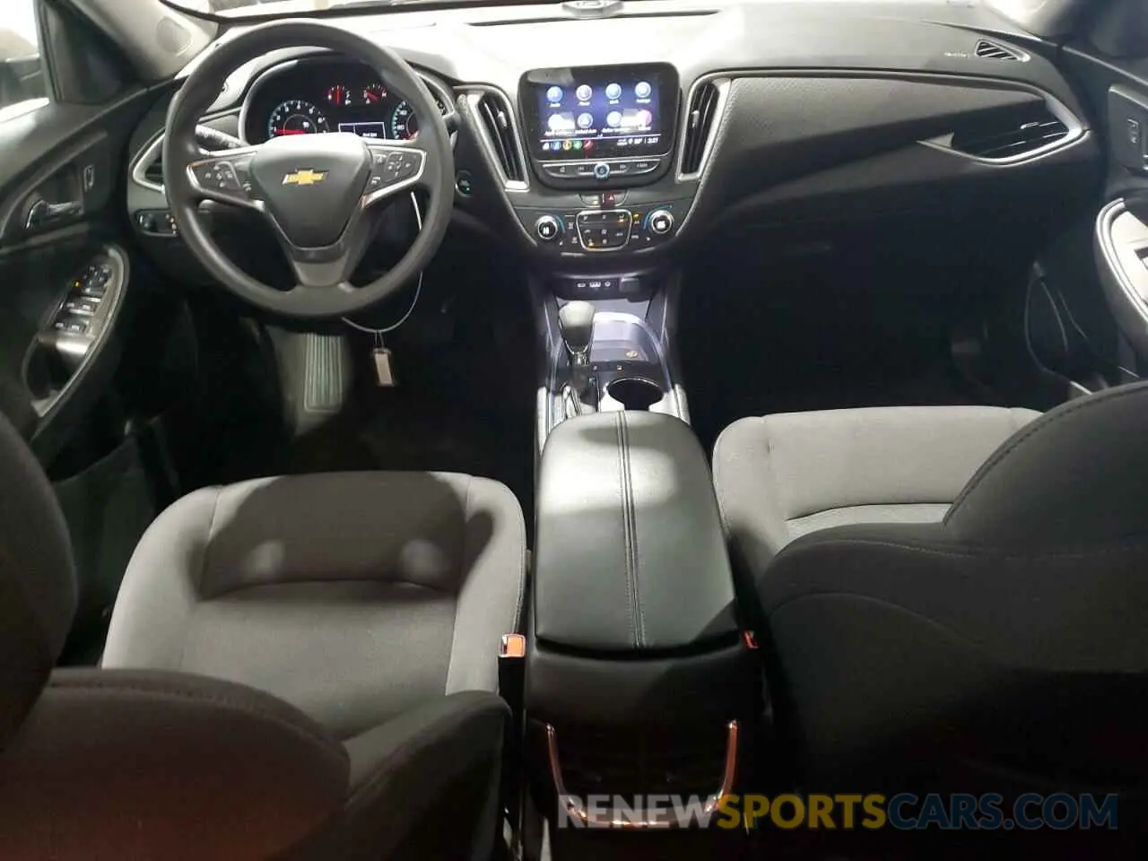 8 Фотография поврежденного автомобиля 1G1ZD5ST9RF204329 CHEVROLET MALIBU 2024