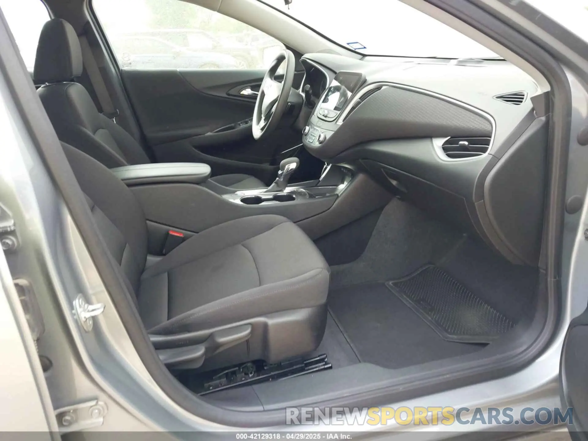 5 Photograph of a damaged car 1G1ZD5STXRF172801 CHEVROLET MALIBU 2024
