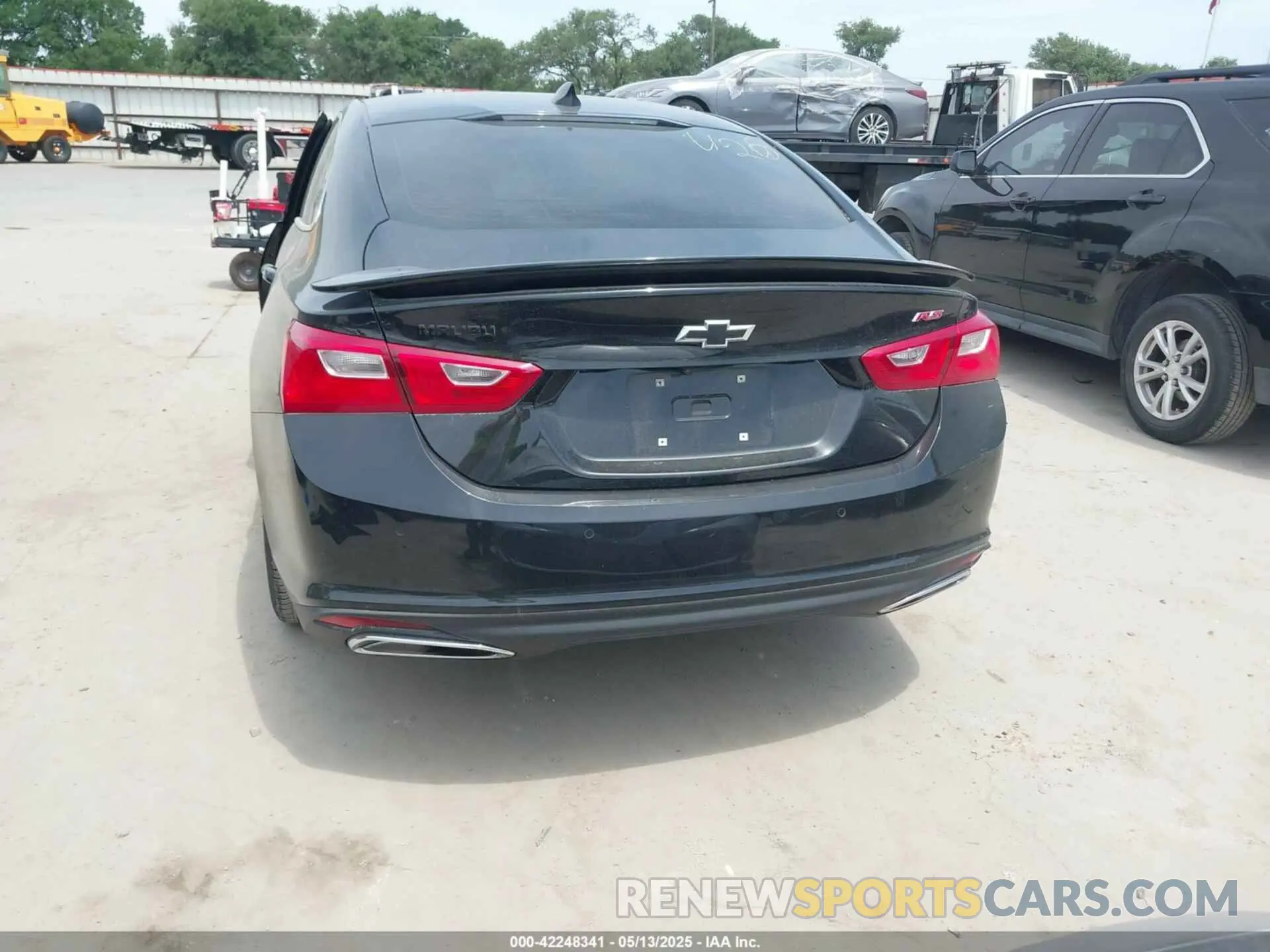 17 Photograph of a damaged car 1G1ZG5STXRF130040 CHEVROLET MALIBU 2024